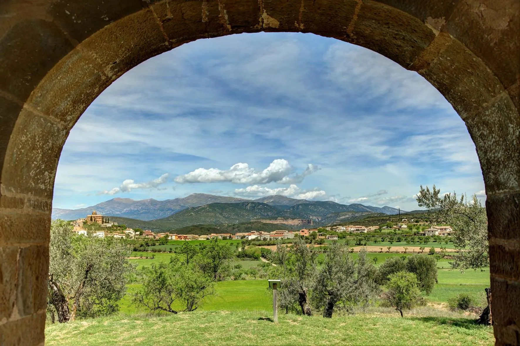 Natural landscape in Hostería de Guara