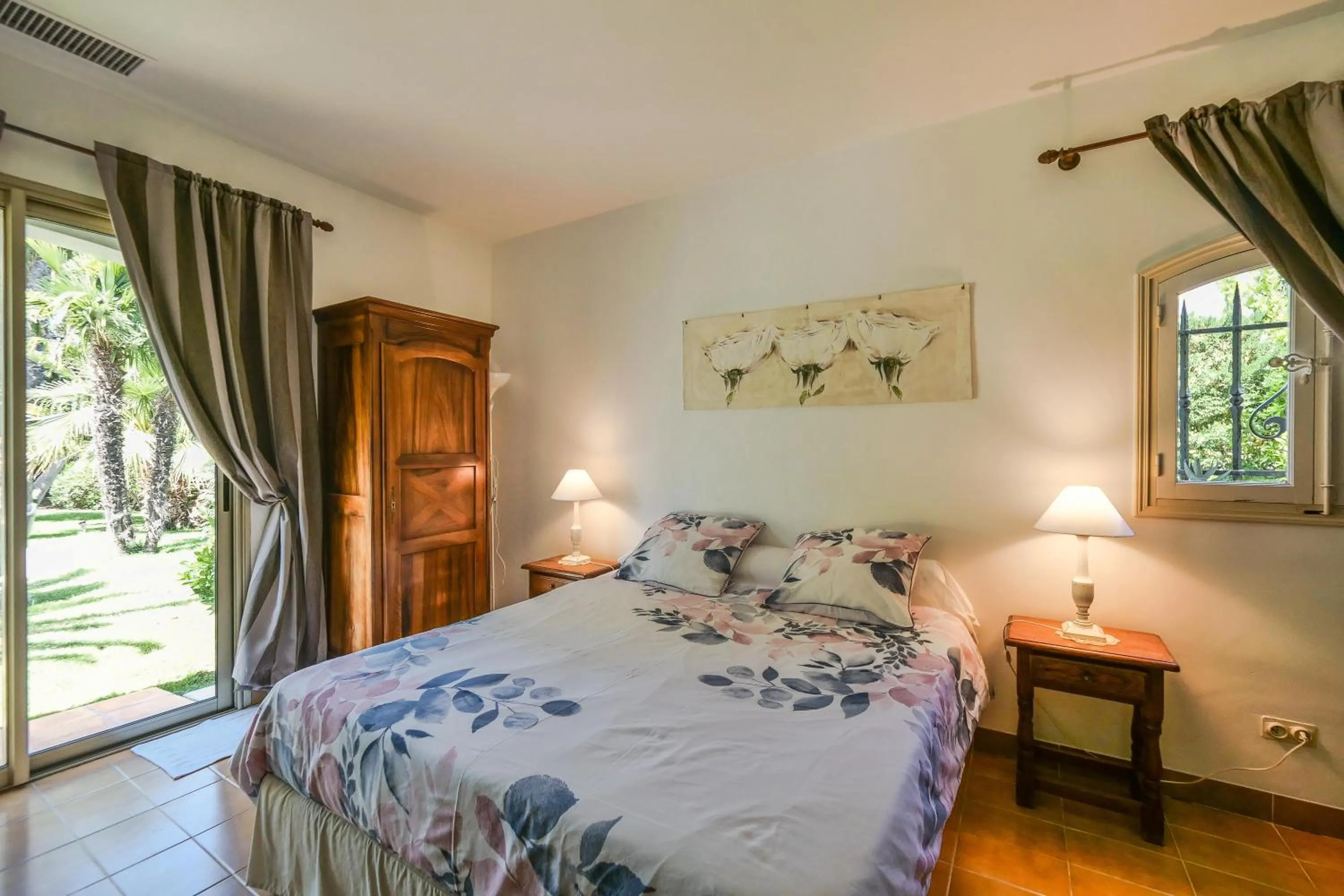 Bedroom, Bed in Villa Alizée B&B