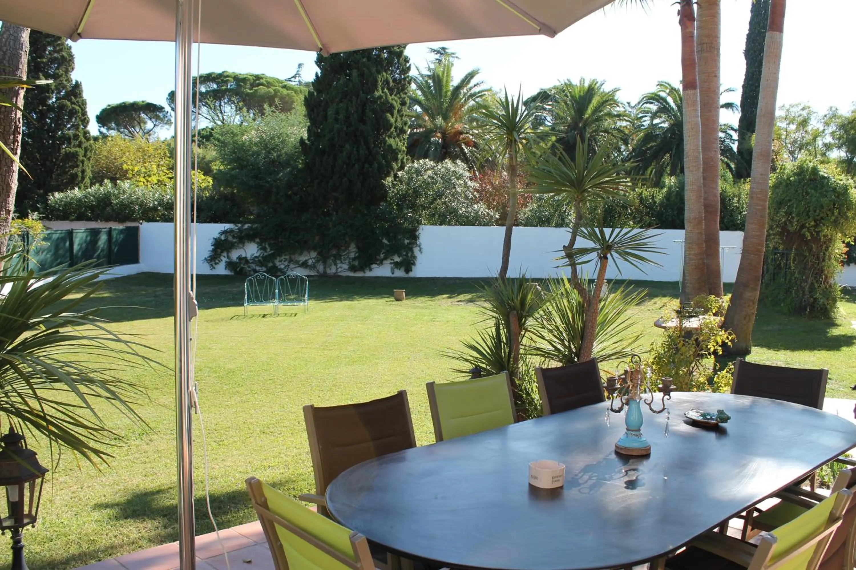 Dining area in Villa Alizée B&B