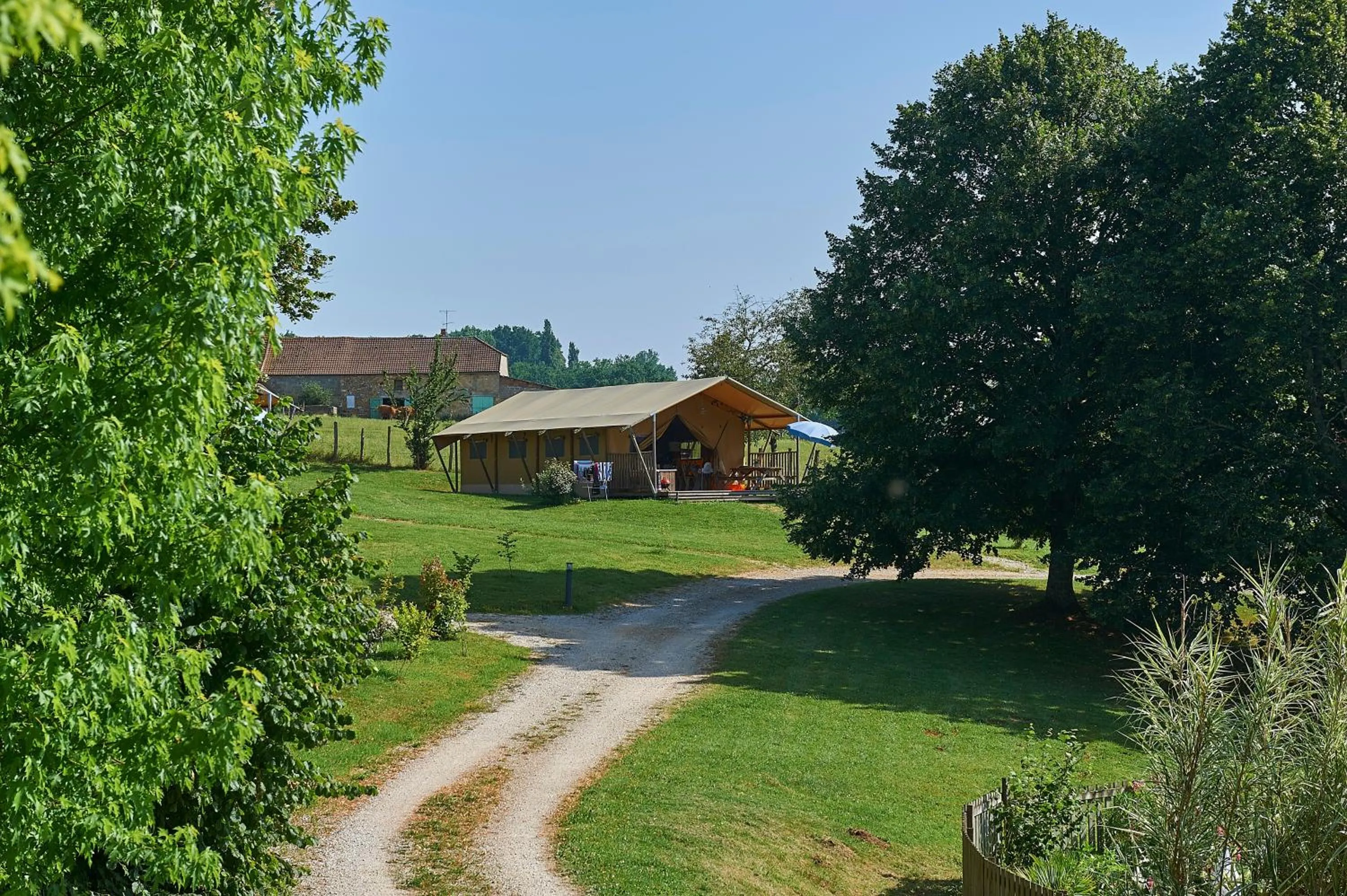 Property building in Village de Montmarsis