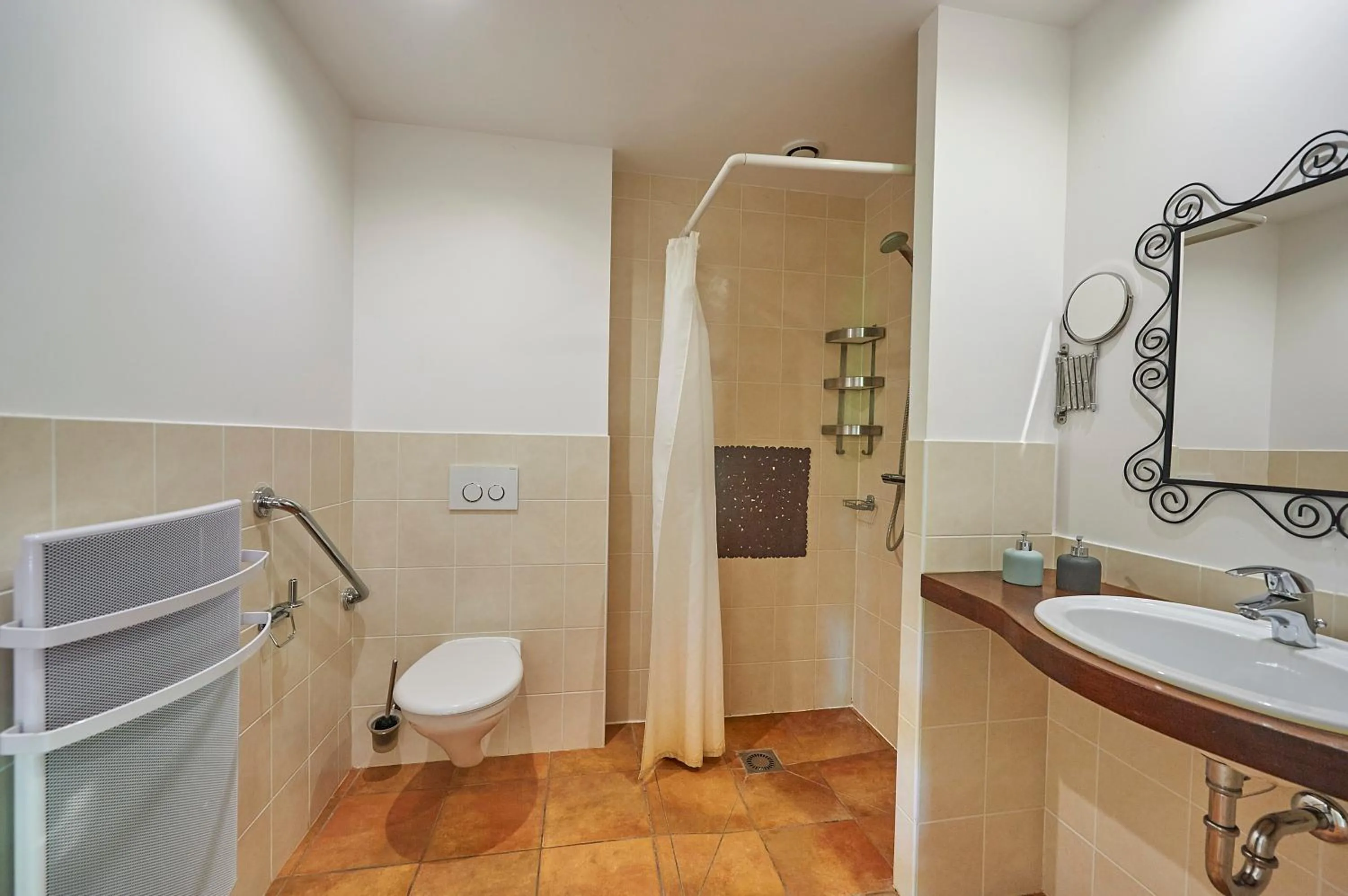 Bathroom in Village de Montmarsis