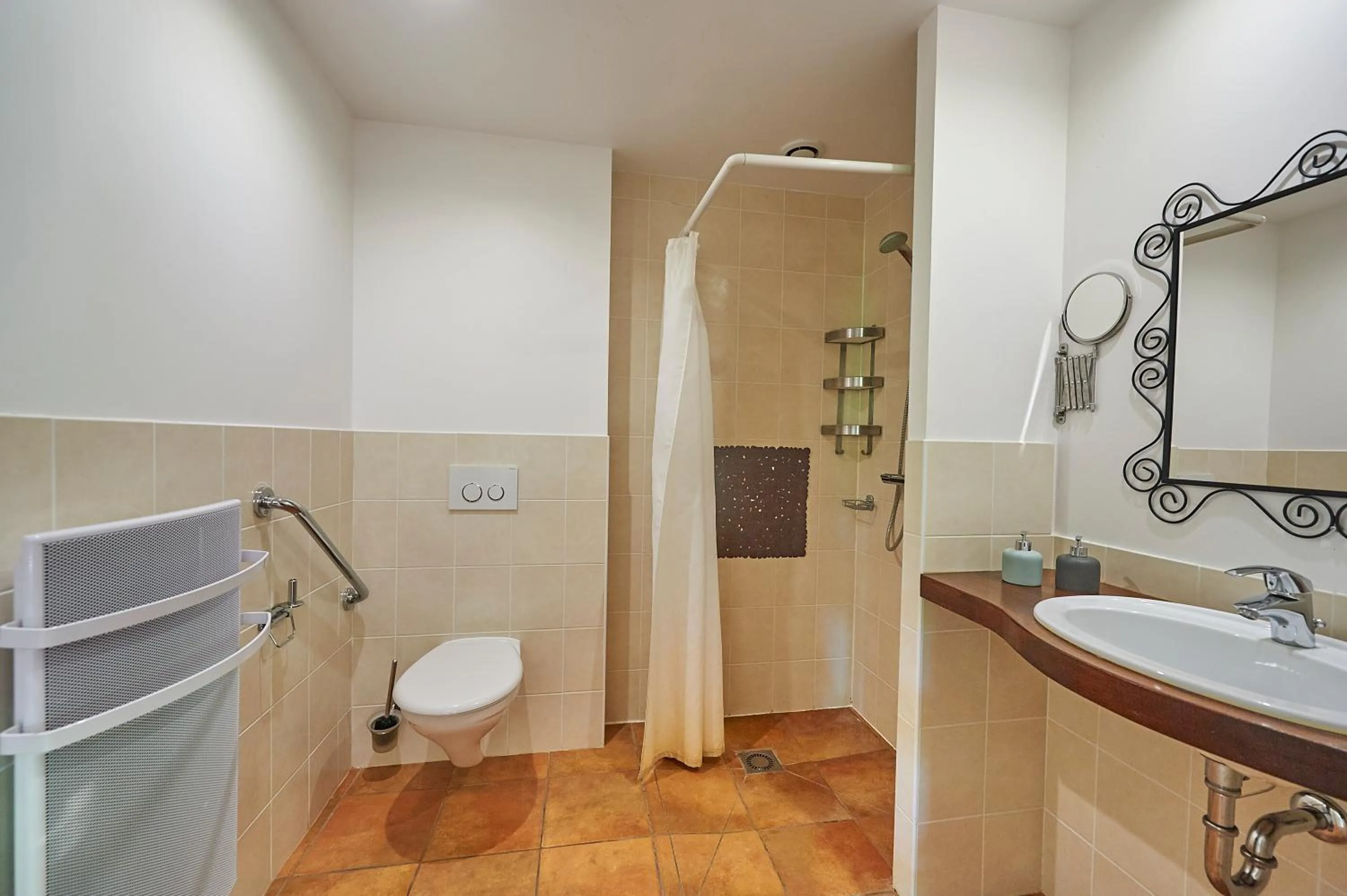 Bathroom in Village de Montmarsis