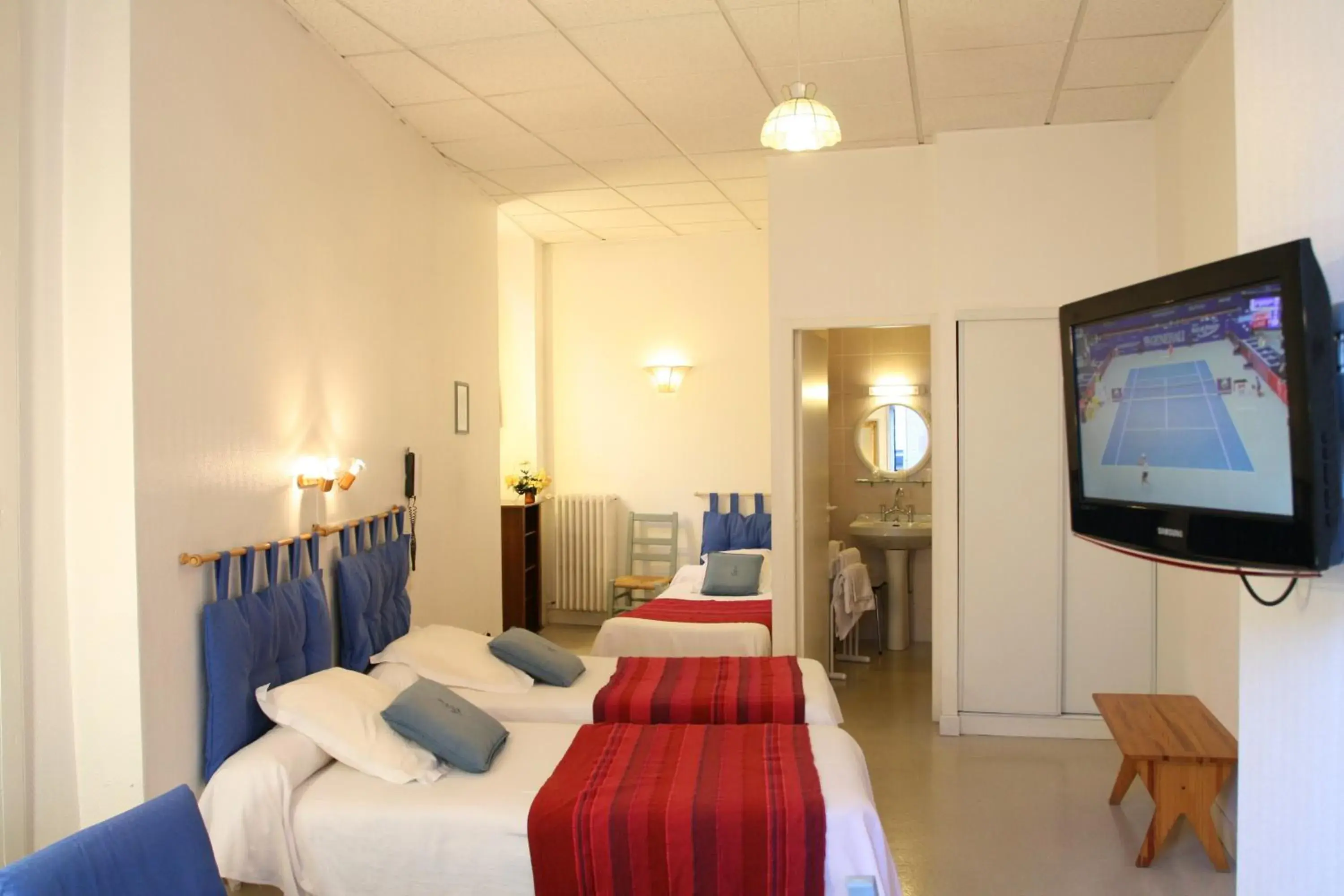 Bed in Hotel Christian Bed in Hotel Christian