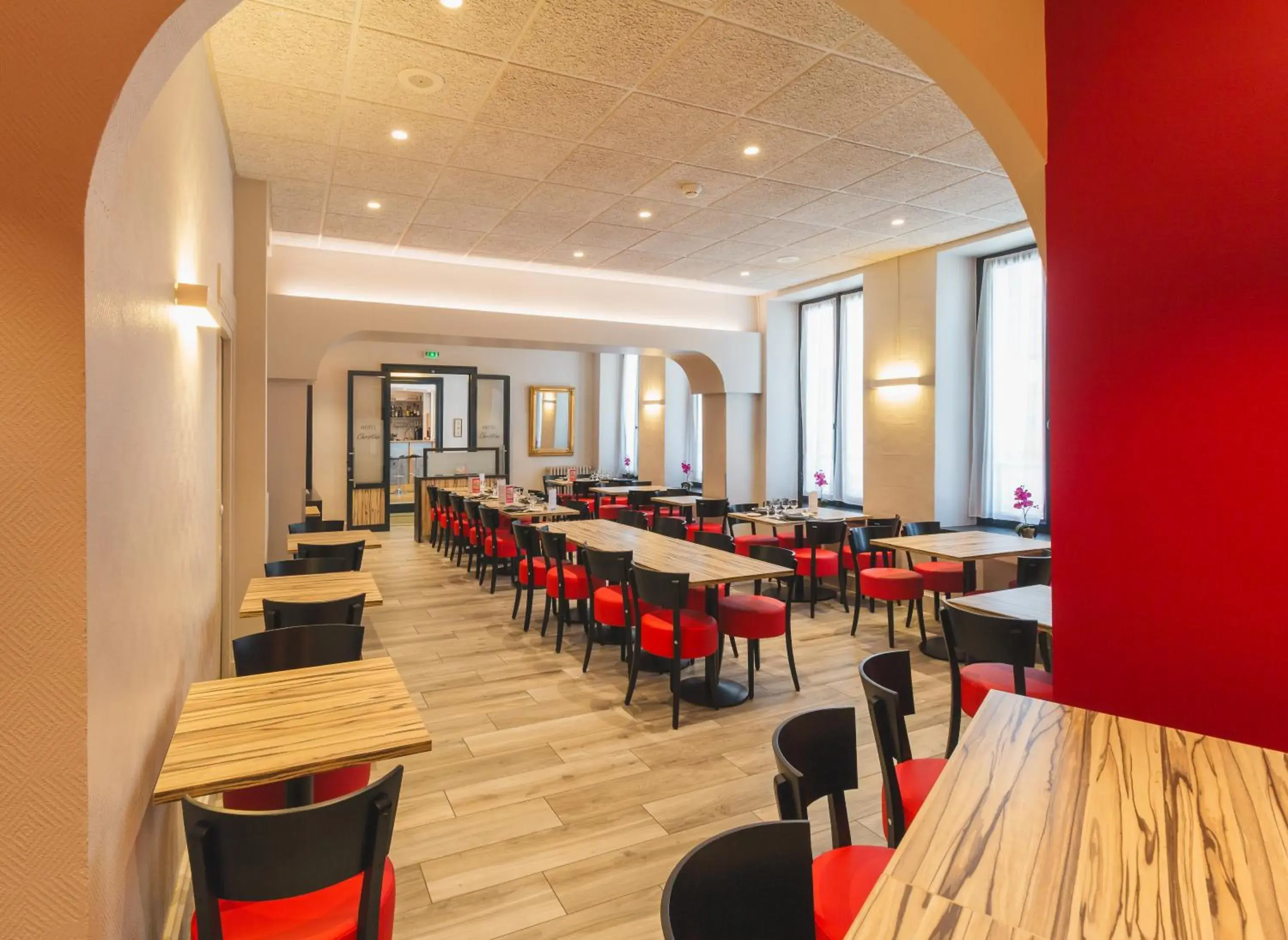 Restaurant/places to eat in Hotel Christian Restaurant/places to eat in Hotel Christian