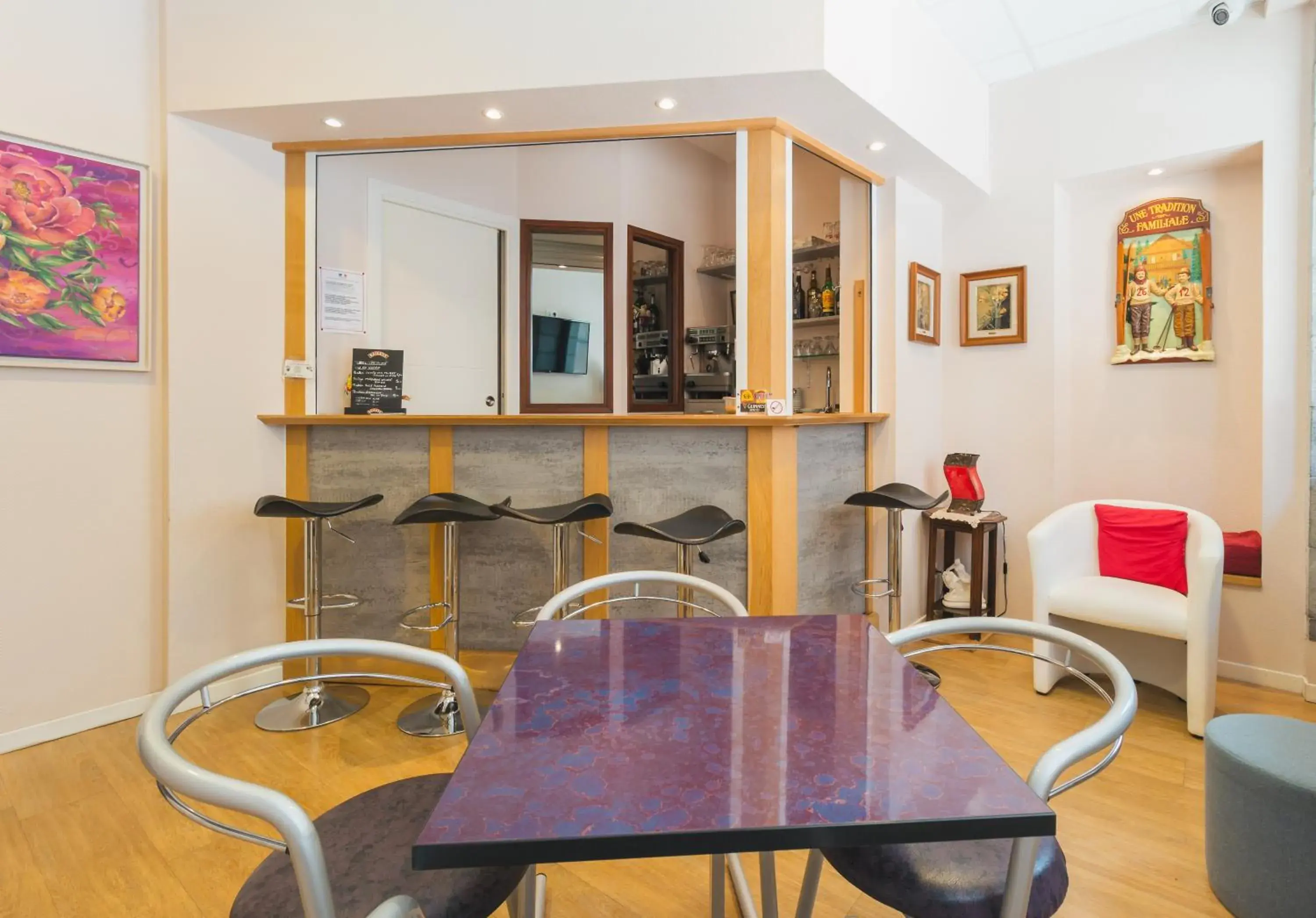 Lounge or bar in Hotel Christian Lounge or bar in Hotel Christian