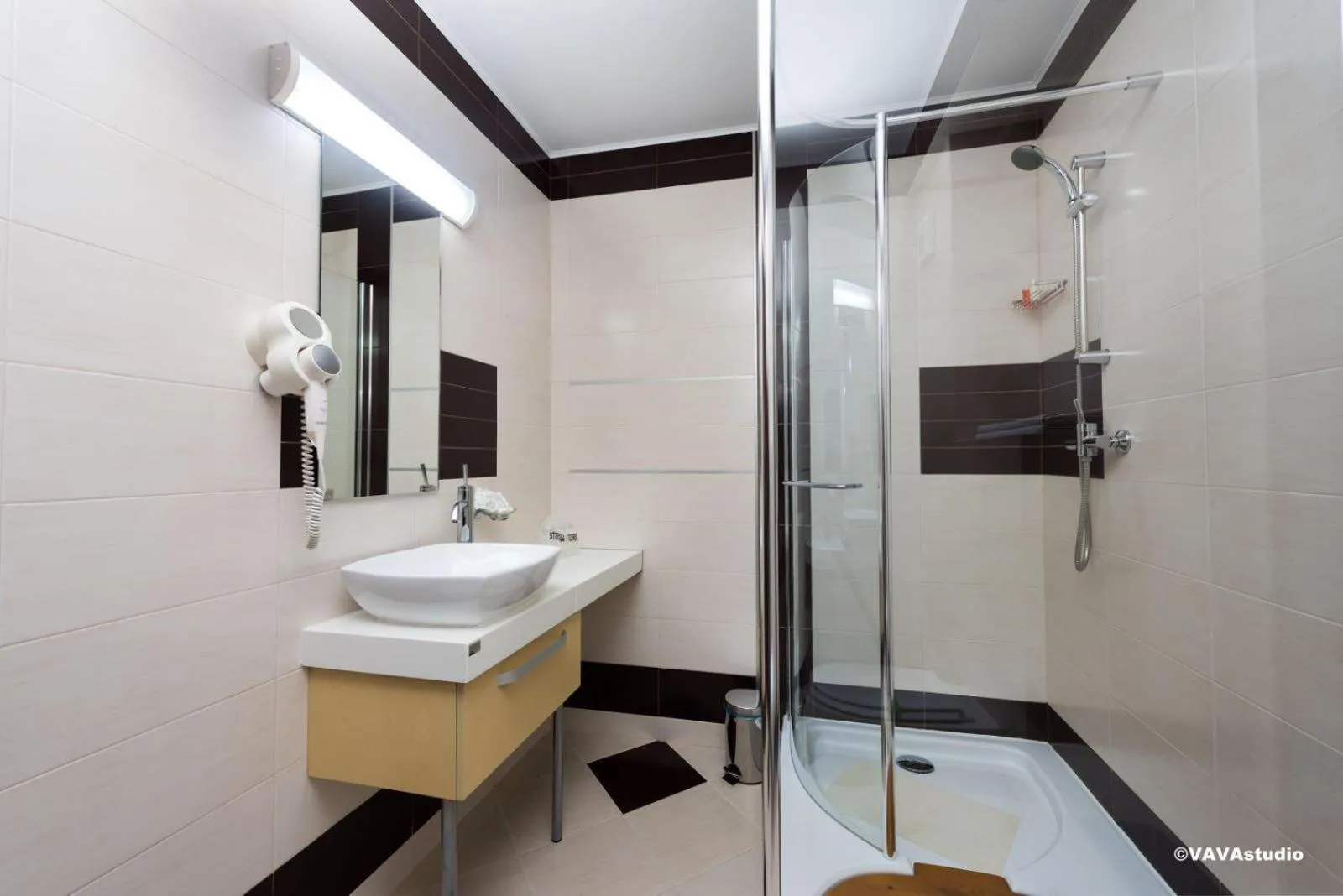 Shower in Vila Hera Luxury