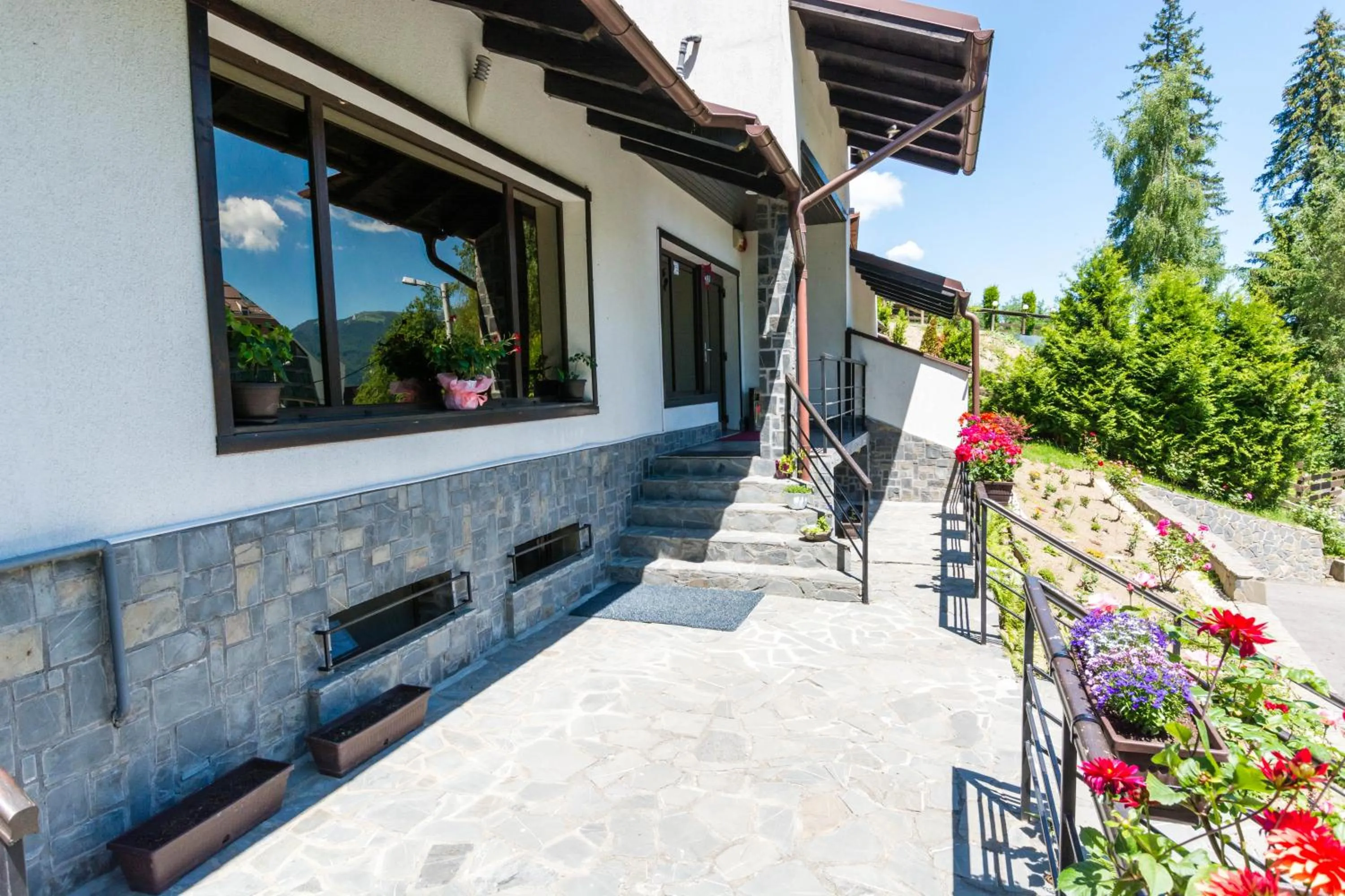 Property building in Vila Hera Luxury