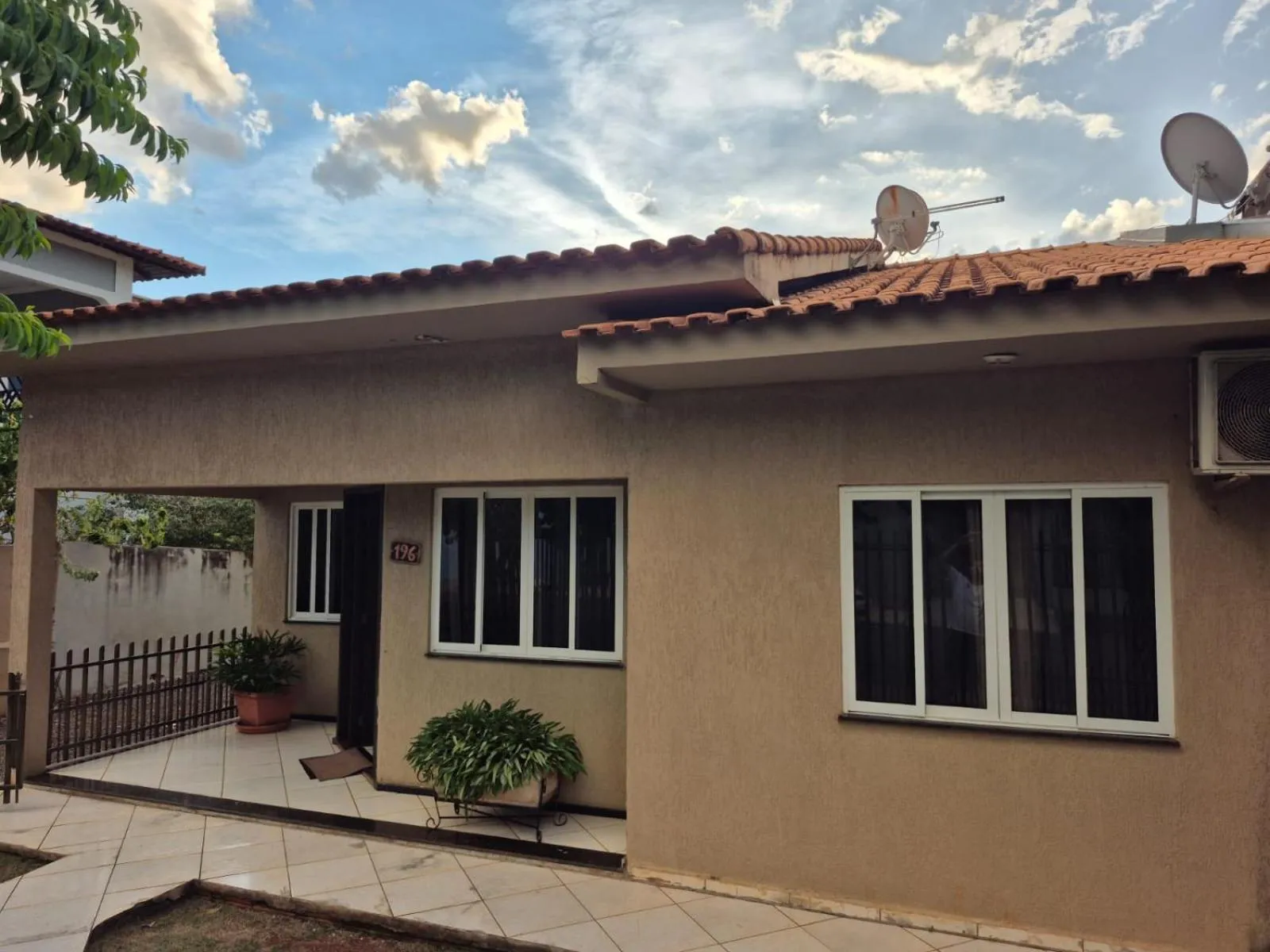 Property building in Casa Aconchegante no Centro de Foz do Iguaçu