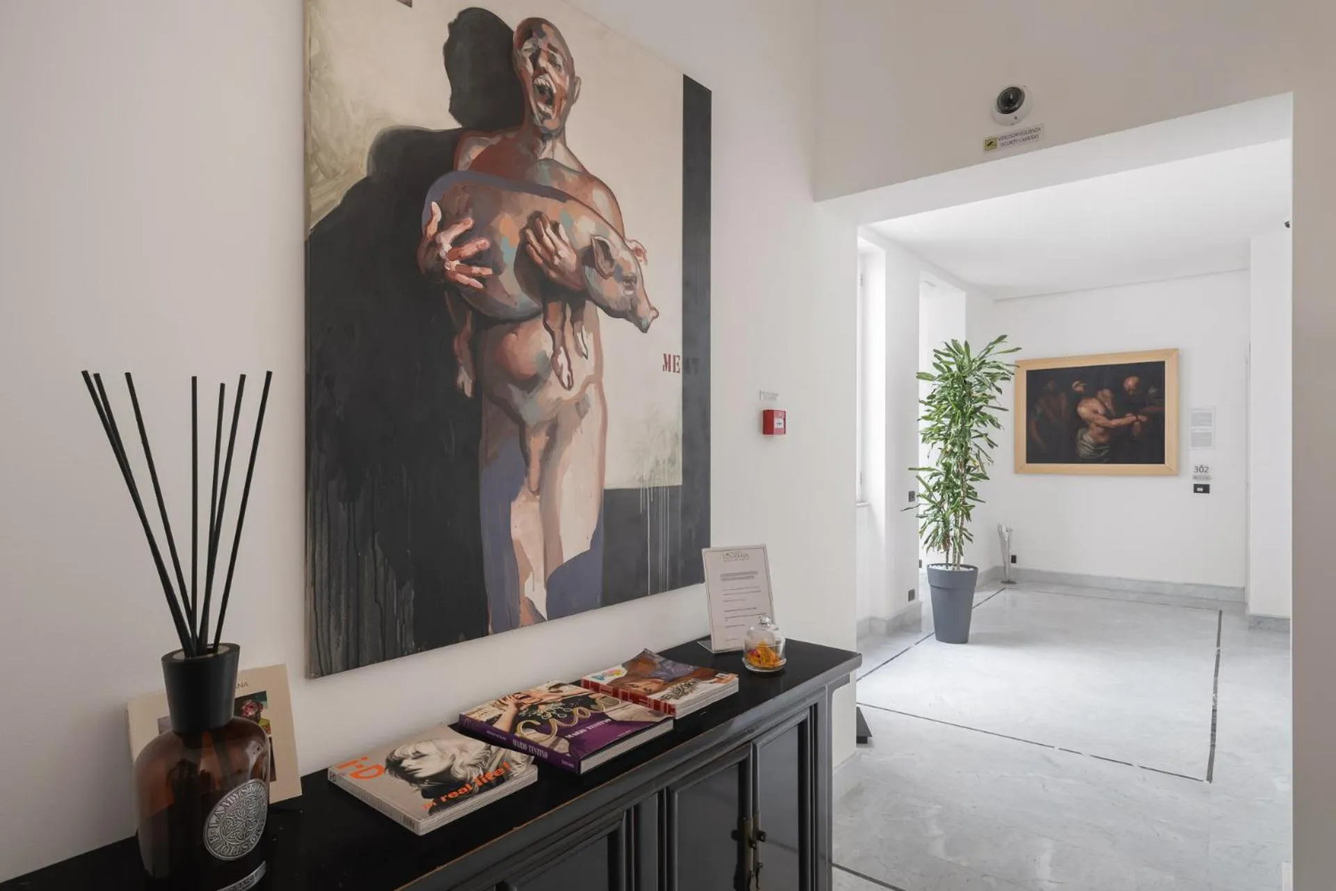 Decorative detail in Palazzo Sovrana Serviced Luxury Apartments