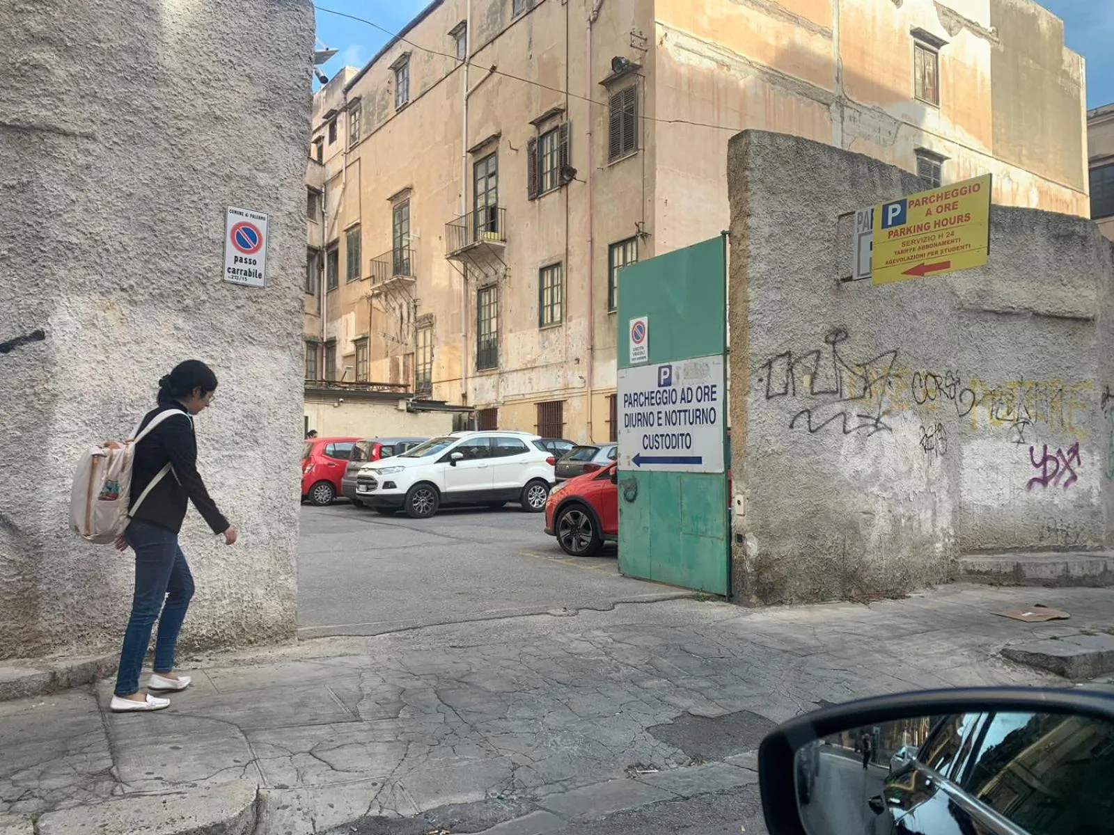 Parking in Palazzo Sovrana Serviced Luxury Apartments