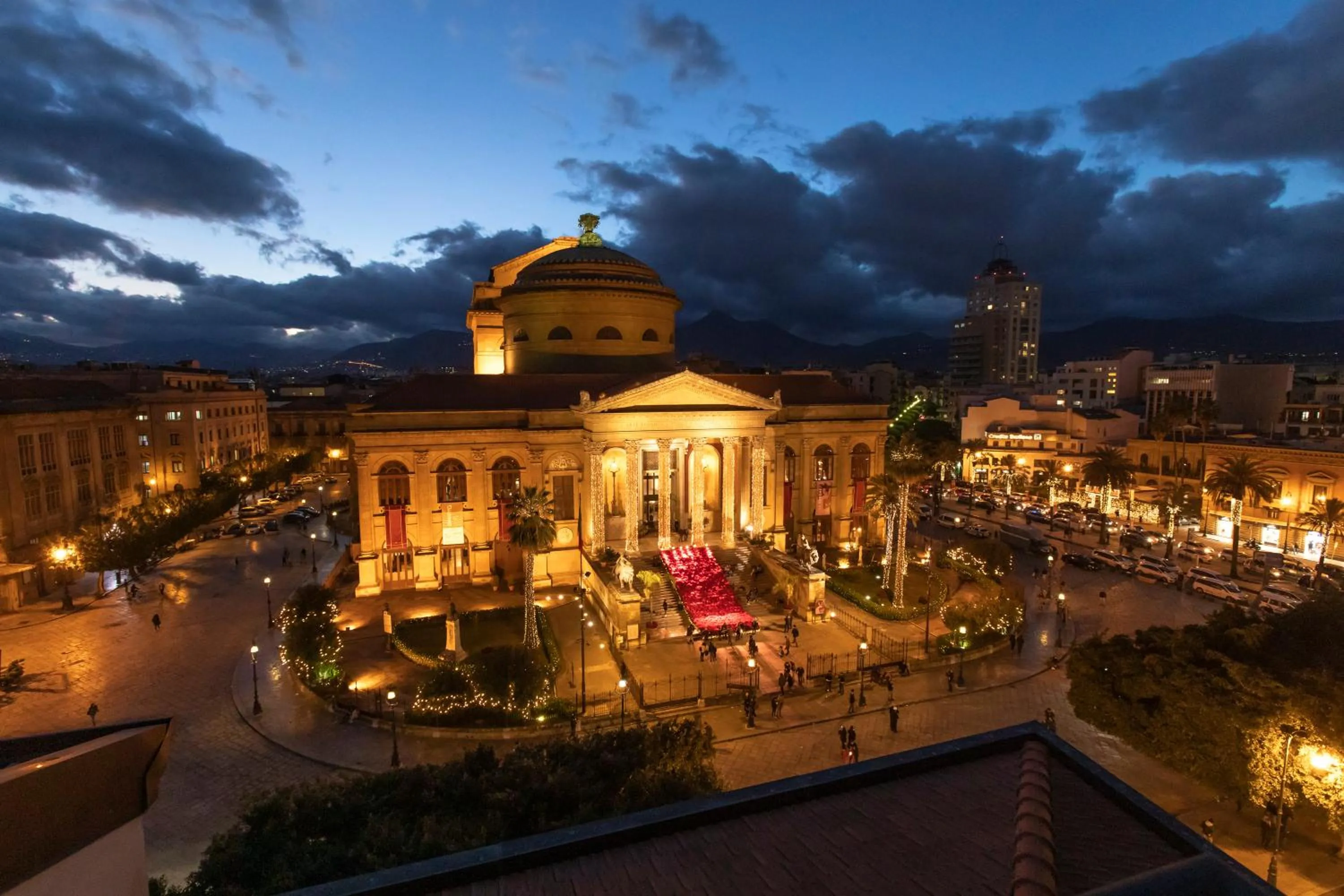 Balcony/Terrace in Palazzo Sovrana Serviced Luxury Apartments