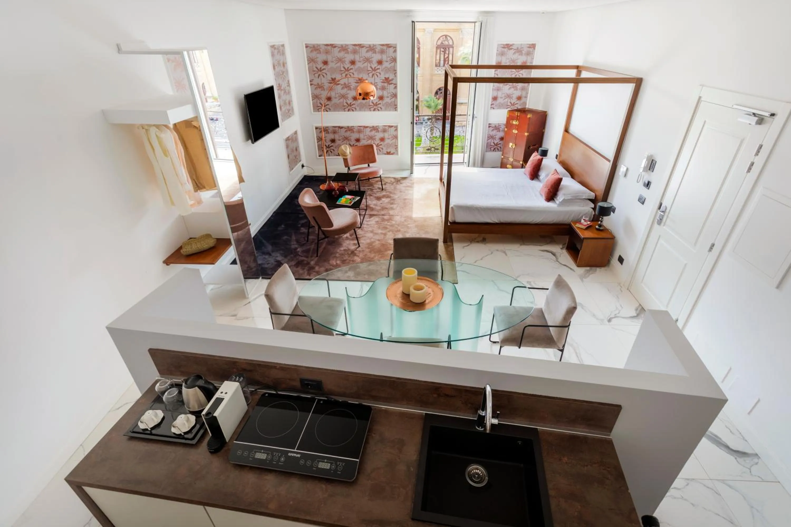 Bed in Palazzo Sovrana Serviced Luxury Apartments