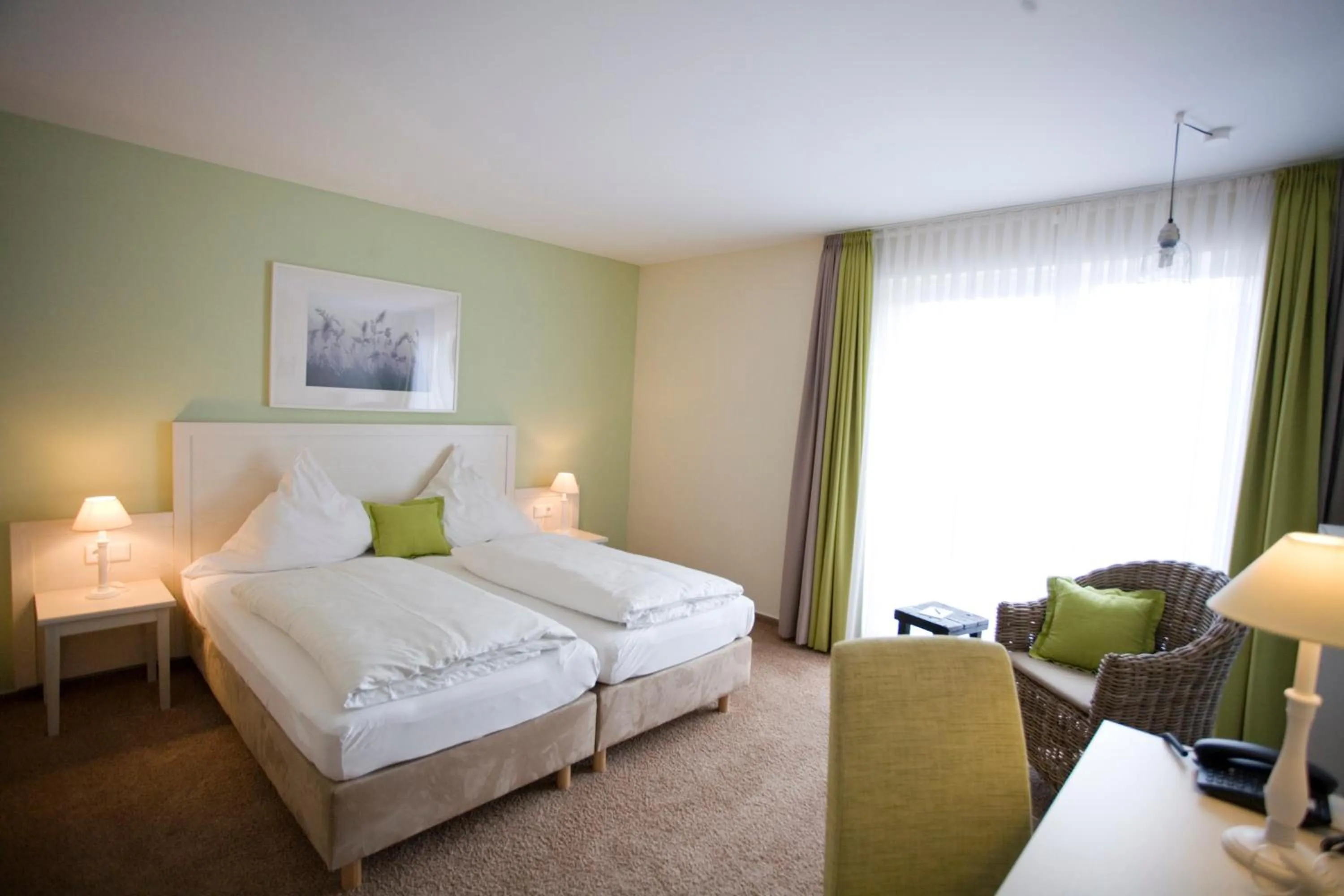 Photo of the whole room, Bed in Paulsen's Landhotel und Restaurant