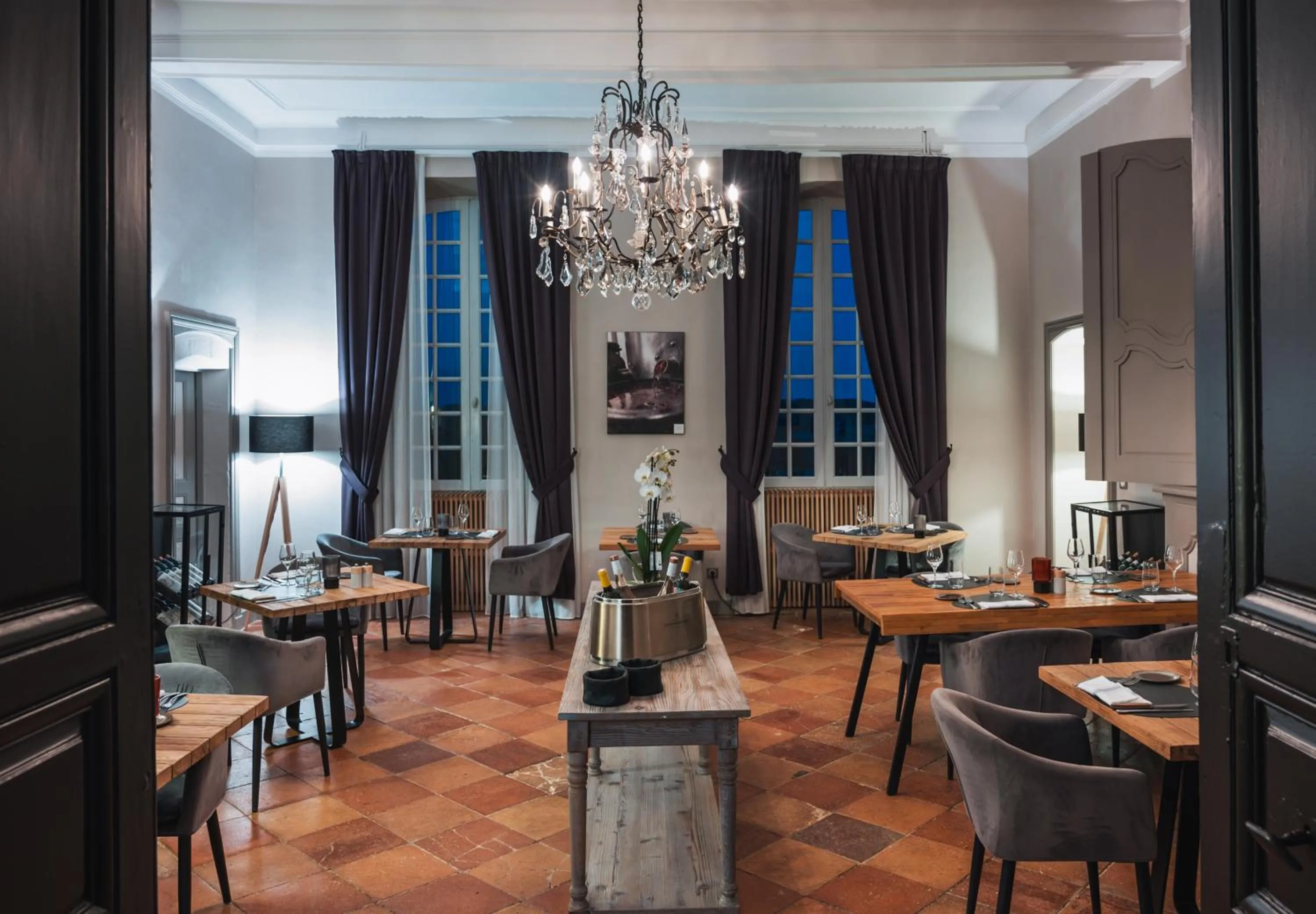 Restaurant/places to eat in Le Monastère de Saint Mont Hôtel & Spa