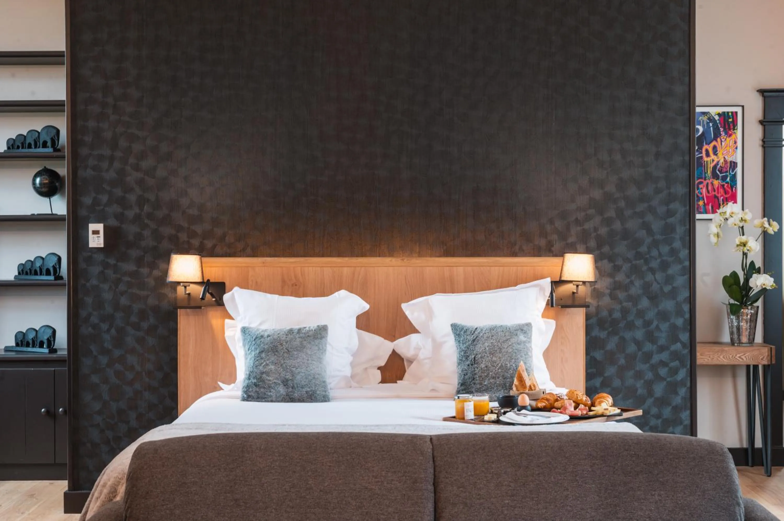 Bed in Le Monastère de Saint Mont Hôtel & Spa