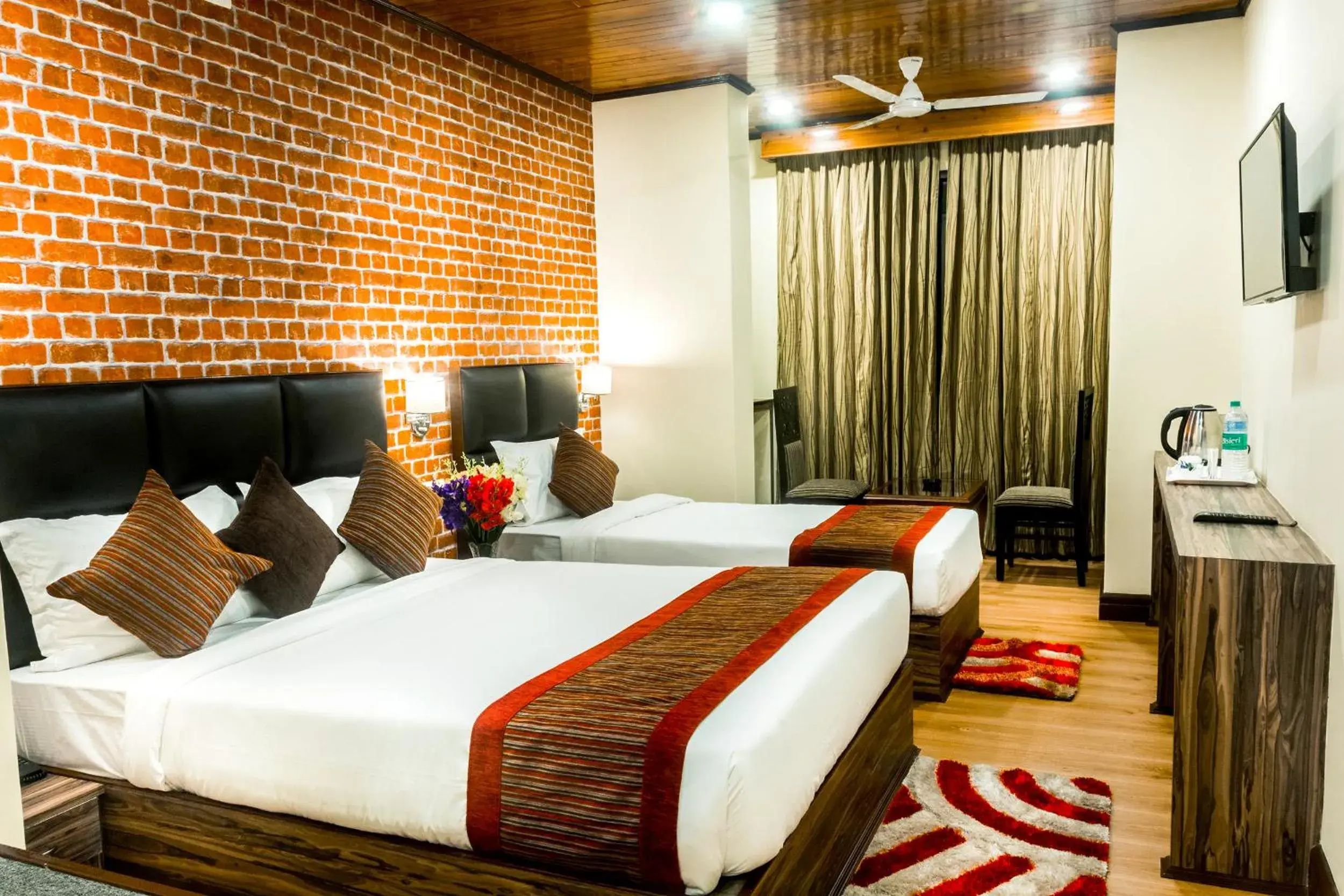 Suite in Hotel Tin Tin Boutique Bijanbari Suite in Hotel Tin Tin Boutique Bijanbari