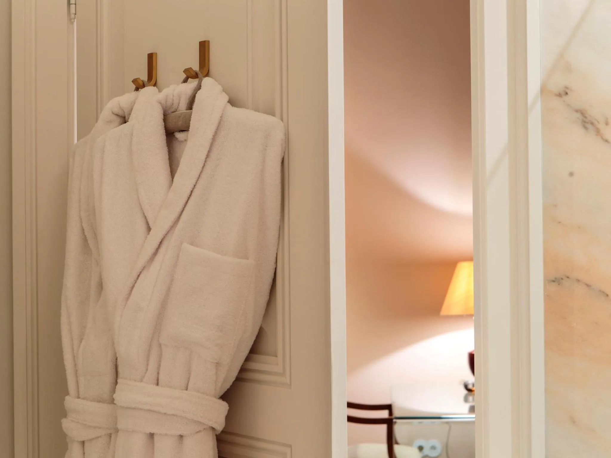 Bathroom in Dear Lisbon - Valmor Palace