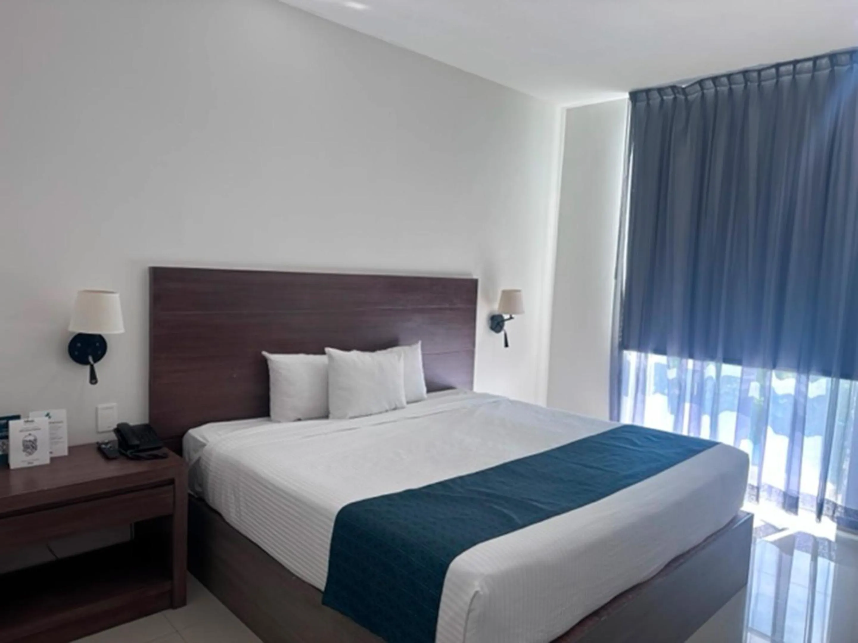 Bed in InHouse Hotel Culiacán