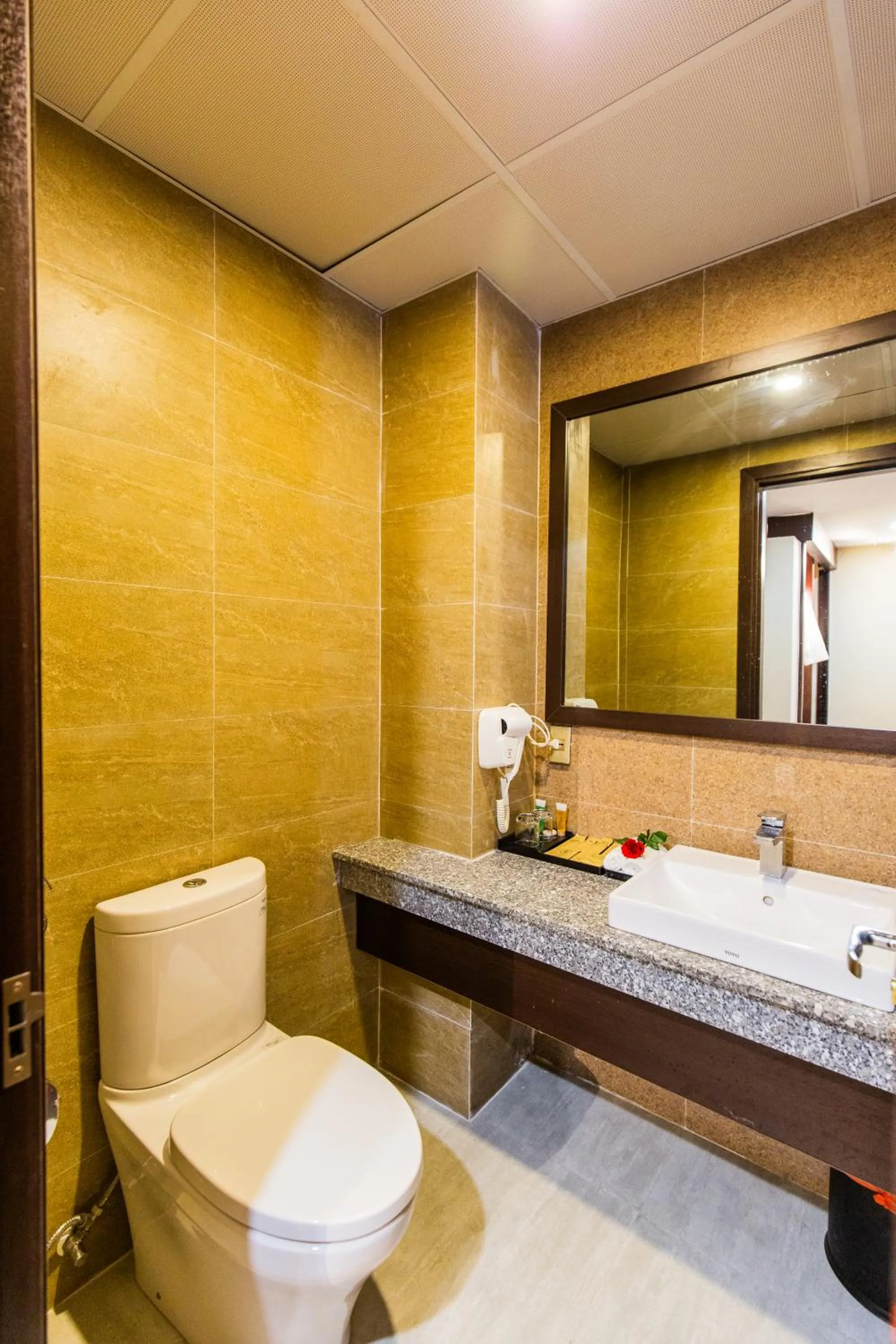 Shower in Hamya Hotsprings and Resort