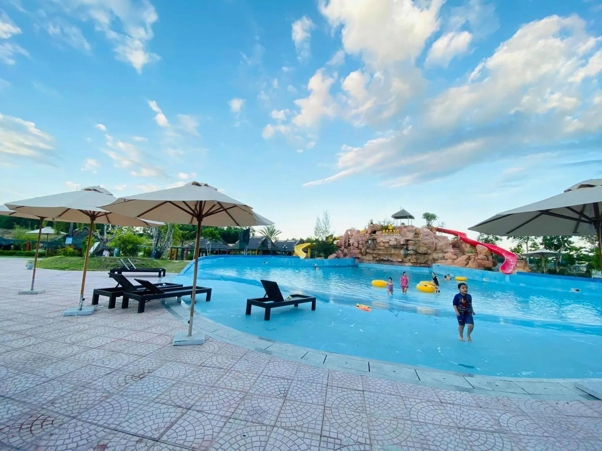 Swimming pool in Hamya Hotsprings and Resort