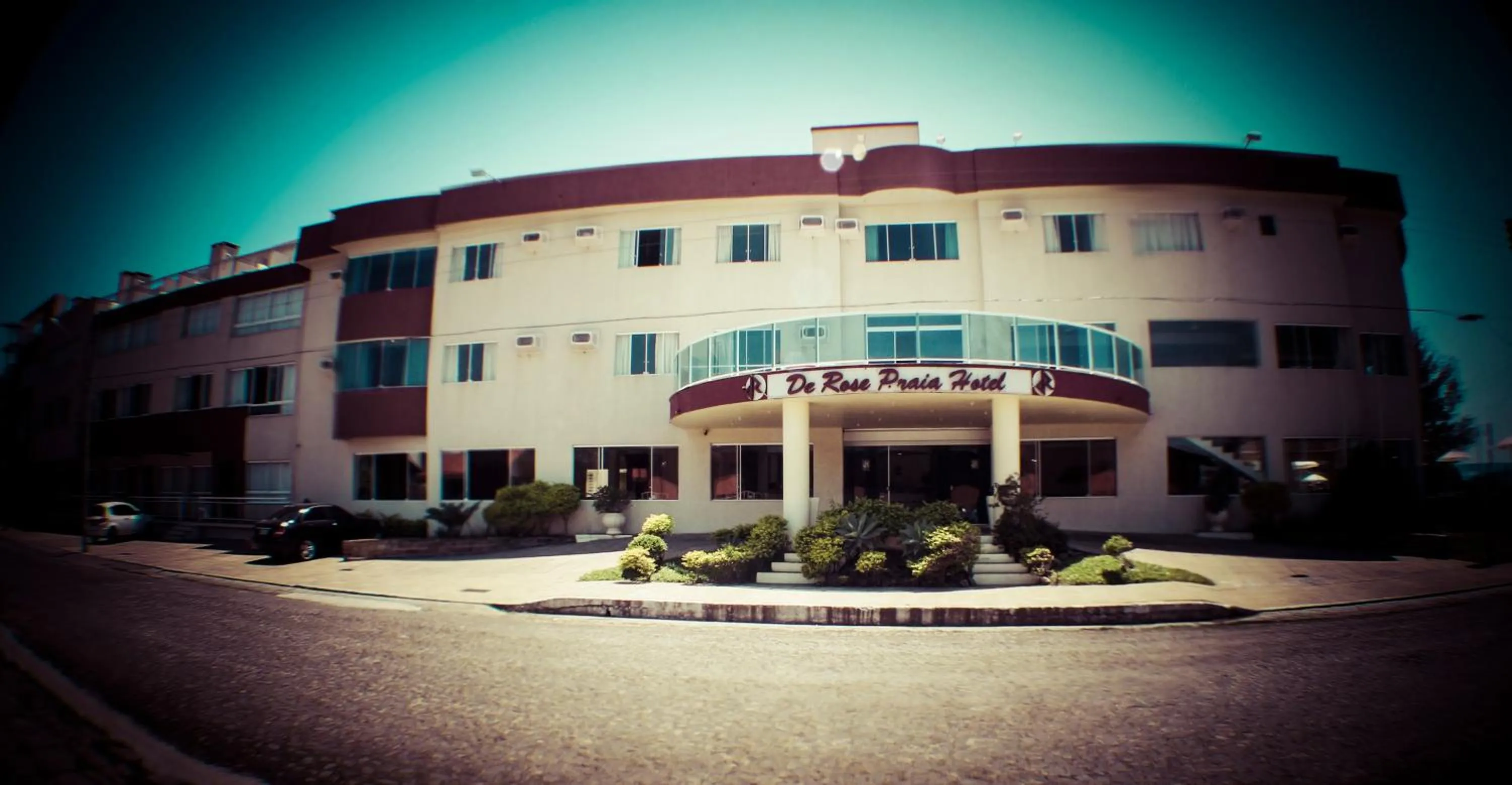 Facade/entrance in De Rose Praia Hotel