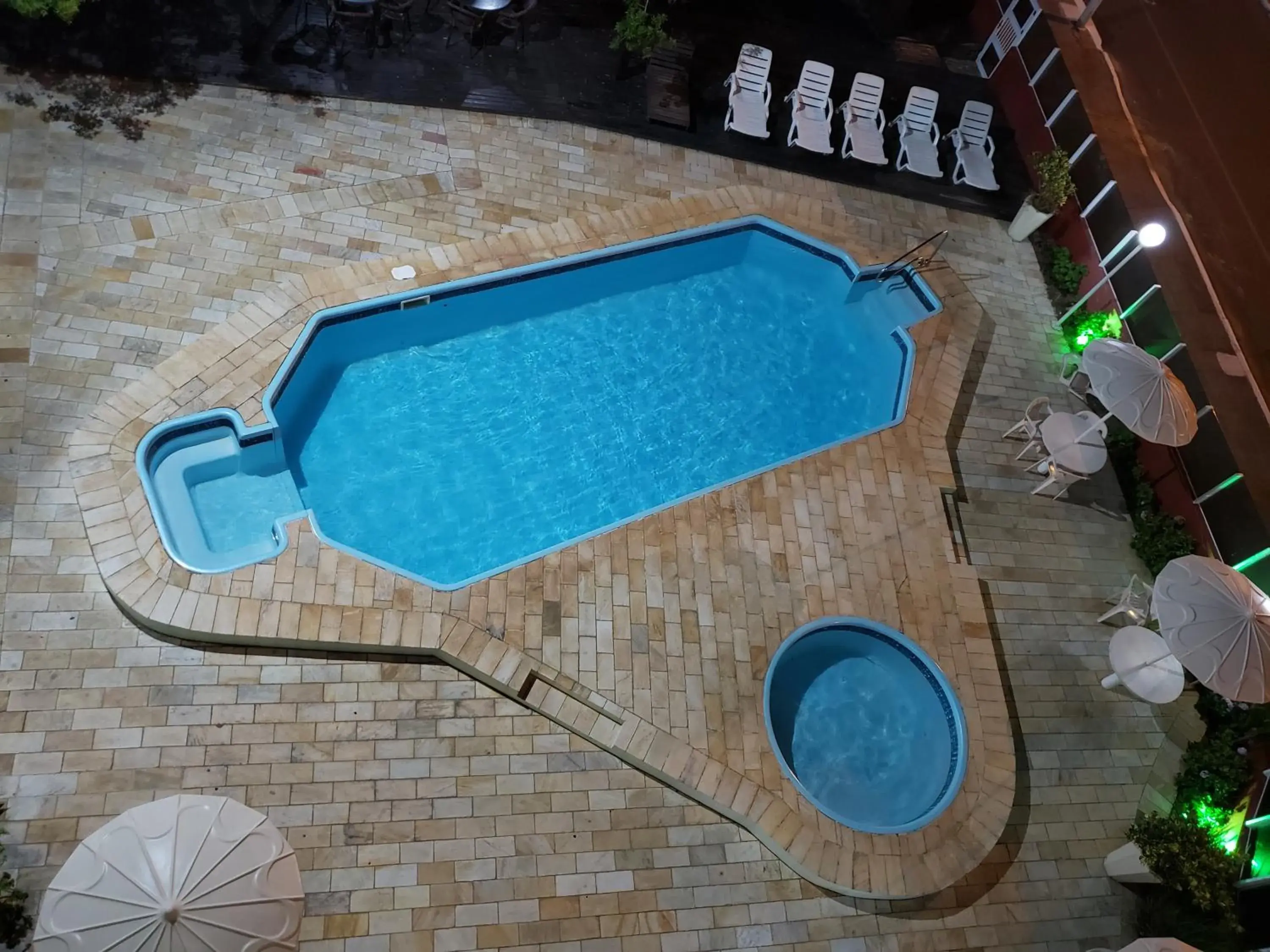 Swimming pool in De Rose Praia Hotel Swimming pool in De Rose Praia Hotel