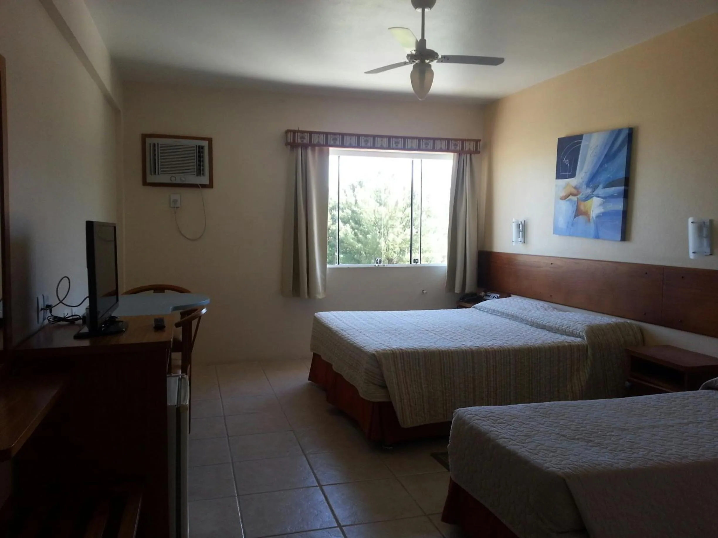 Photo of the whole room, Bed in De Rose Praia Hotel