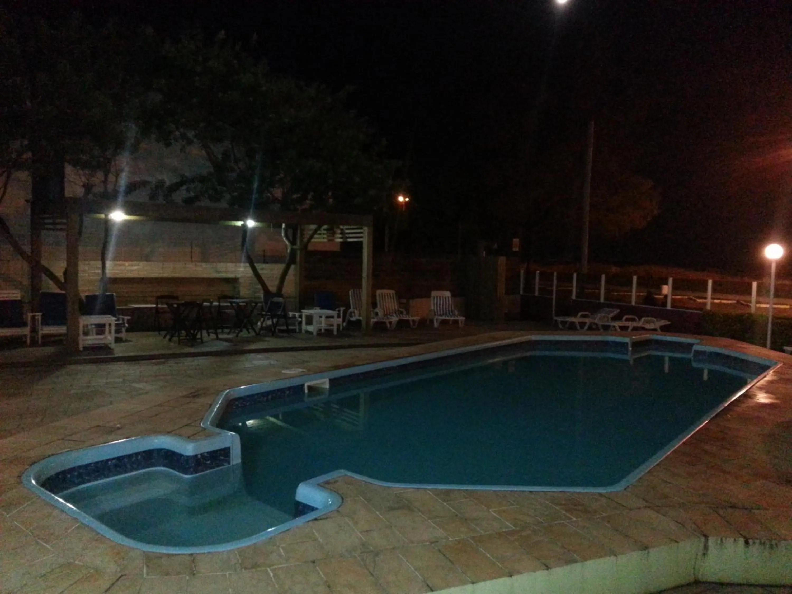 Swimming pool in De Rose Praia Hotel