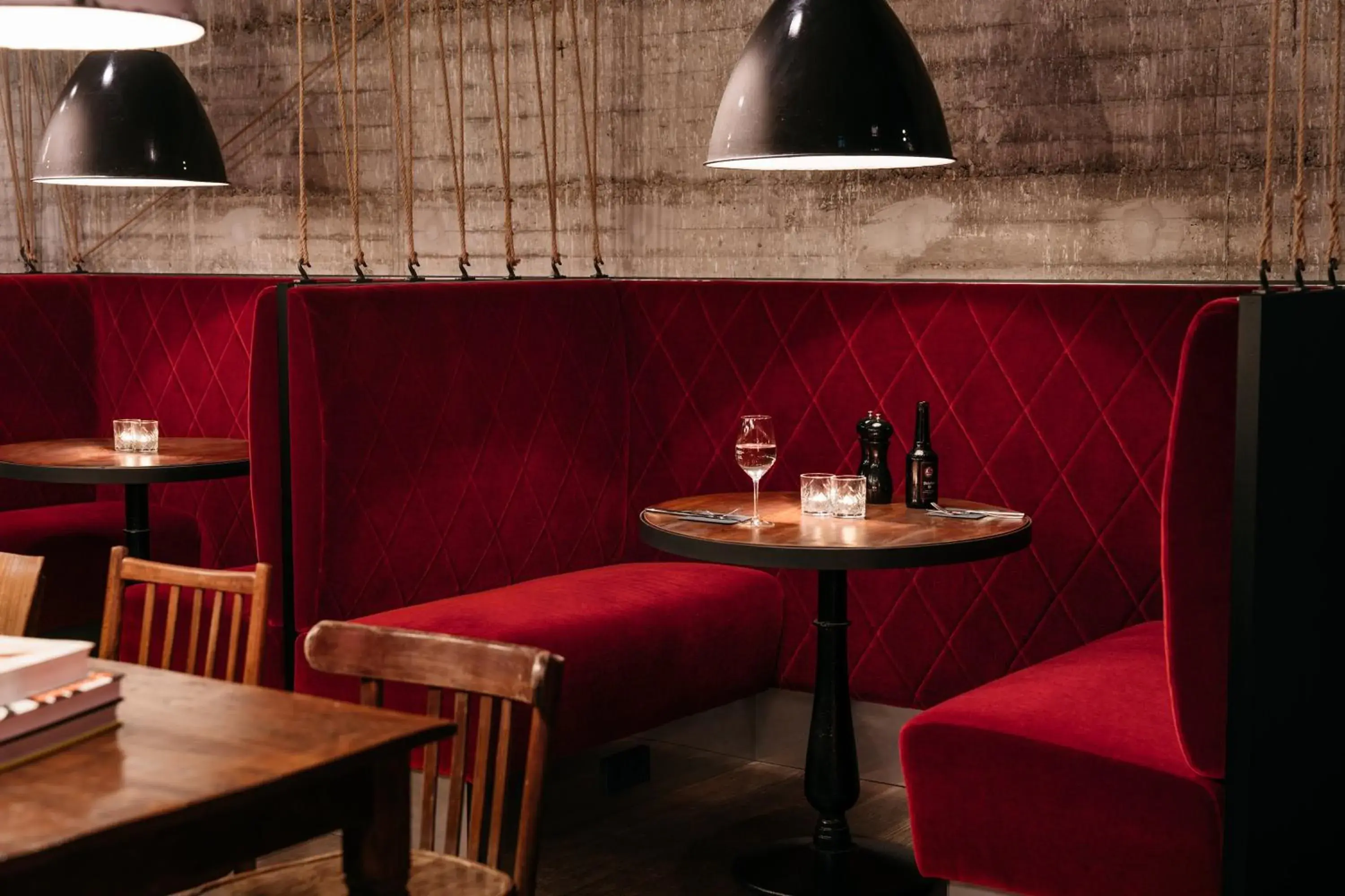 Lounge or bar in Ruby Leni Hotel Dusseldorf Lounge or bar in Ruby Leni Hotel Dusseldorf