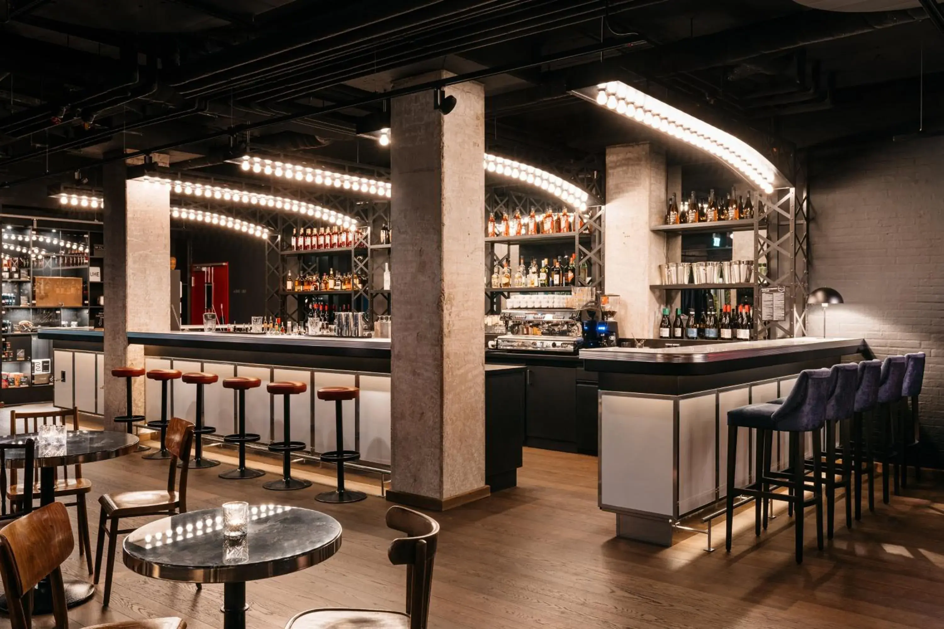 Lounge or bar in Ruby Leni Hotel Dusseldorf Lounge or bar in Ruby Leni Hotel Dusseldorf