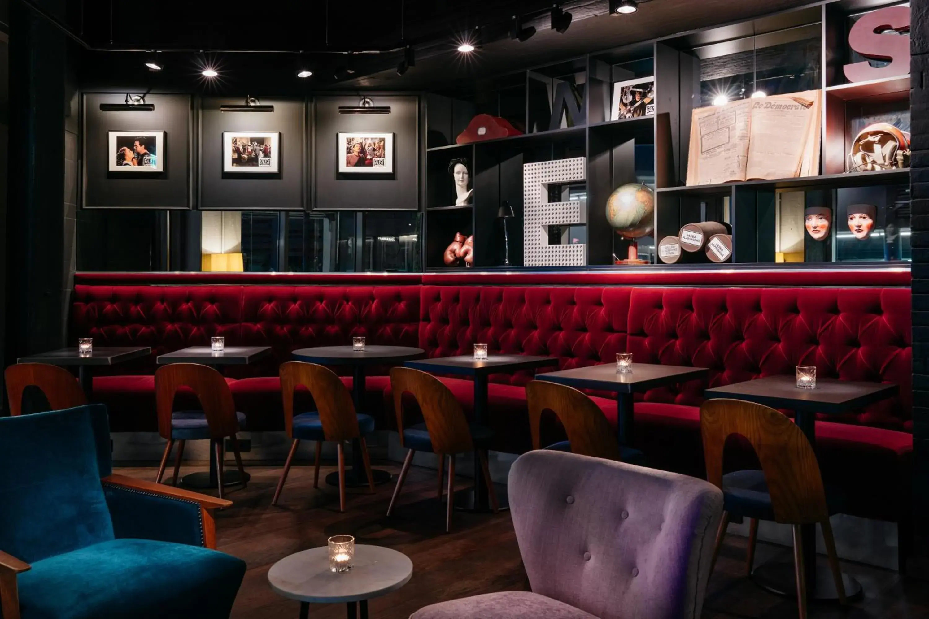 Lounge or bar in Ruby Leni Hotel Dusseldorf Lounge or bar in Ruby Leni Hotel Dusseldorf