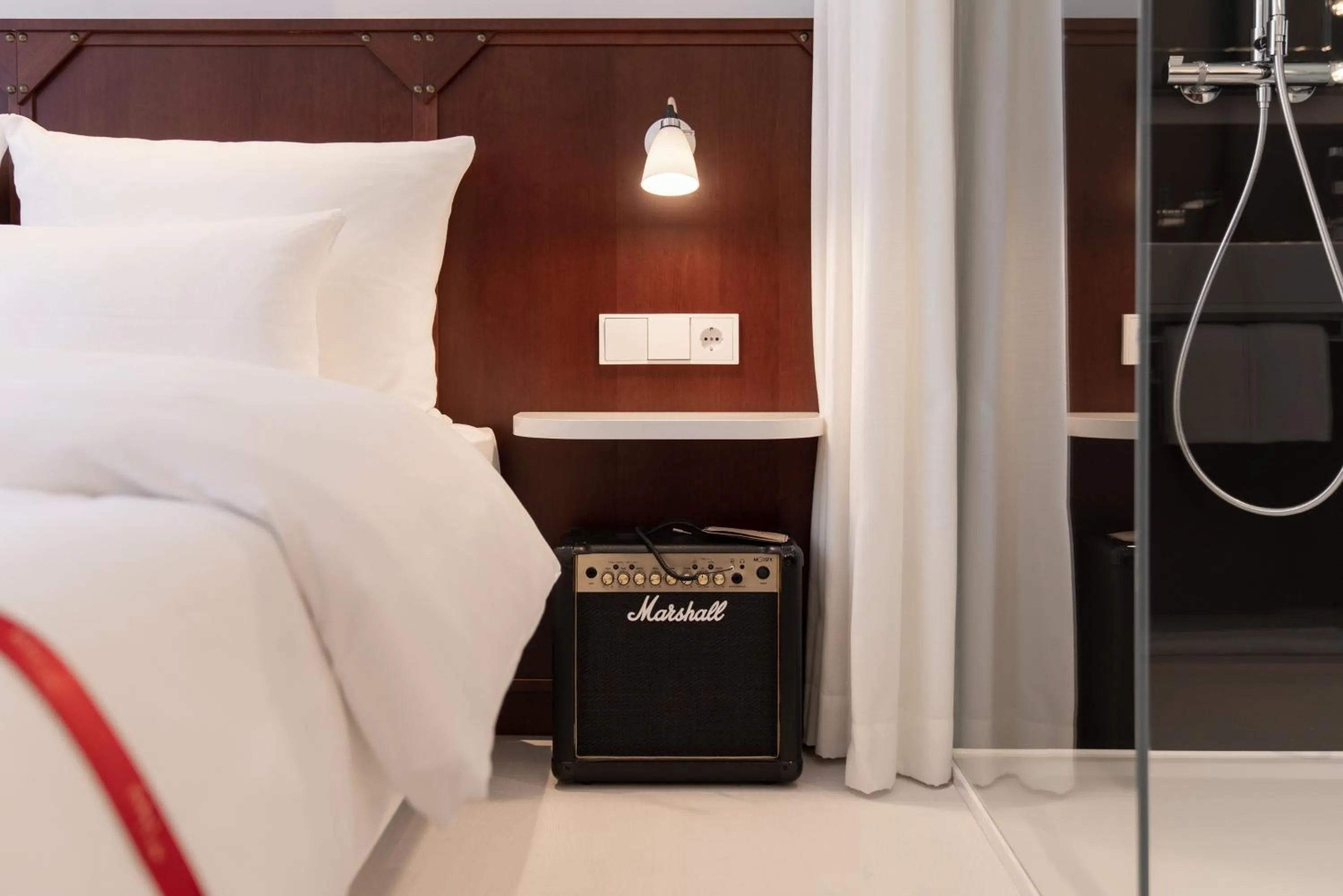 Photo of the whole room, Bed in Ruby Leni Hotel Dusseldorf