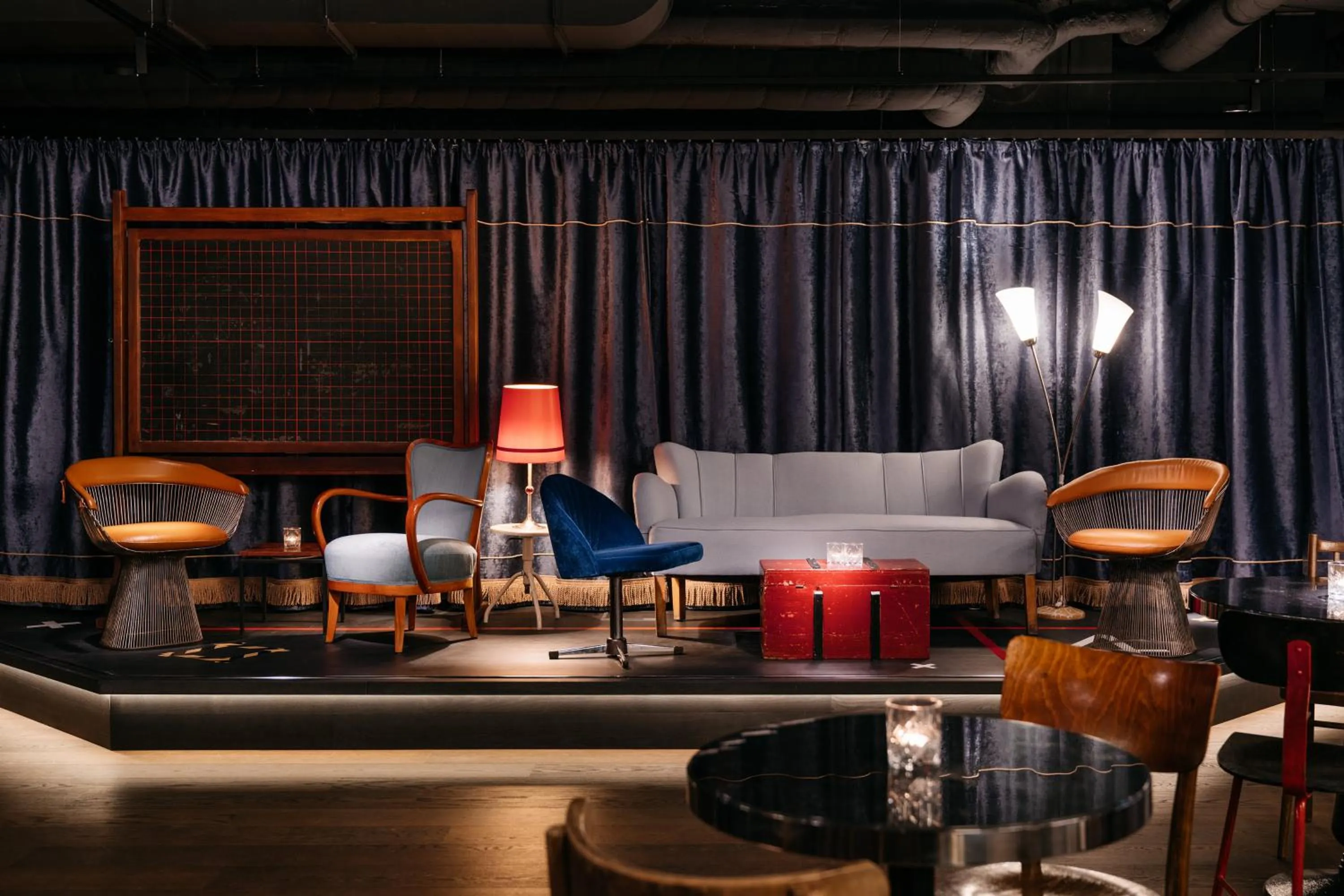 Lounge or bar in Ruby Leni Hotel Dusseldorf