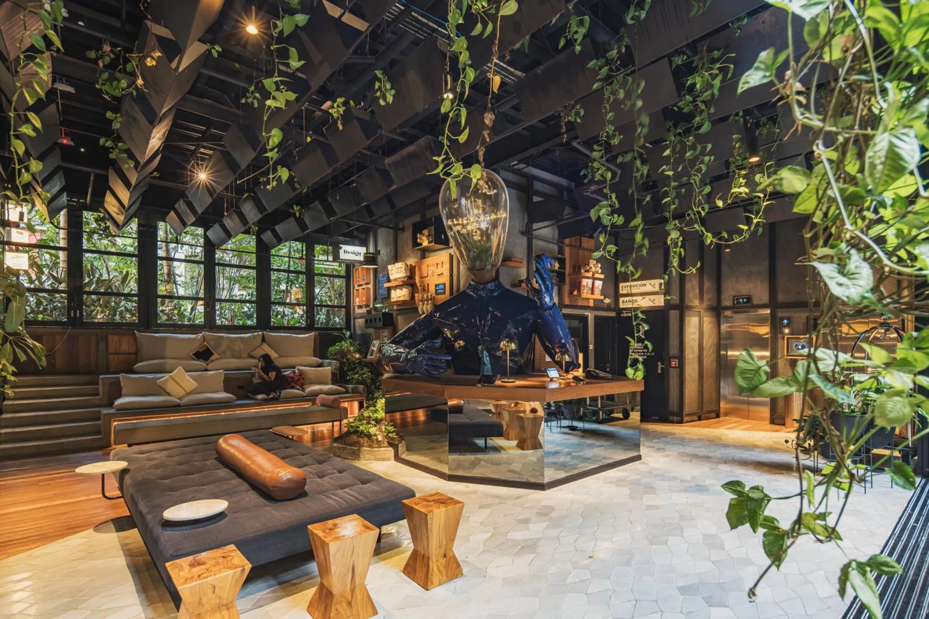 Lobby or reception in The Click Clack Hotel Medellín