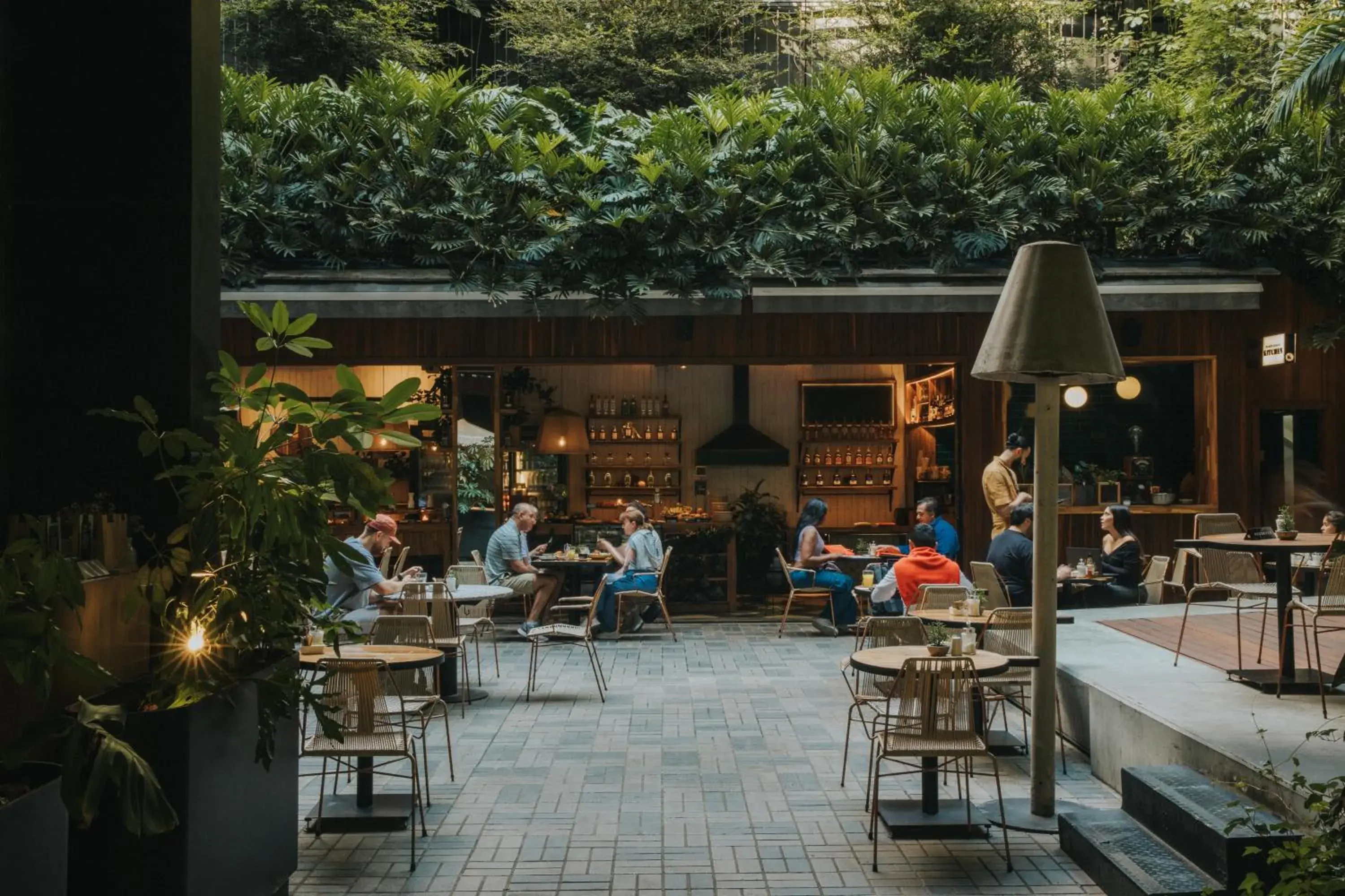 Restaurant/places to eat in The Click Clack Hotel Medellín Restaurant/places to eat in The Click Clack Hotel Medellín