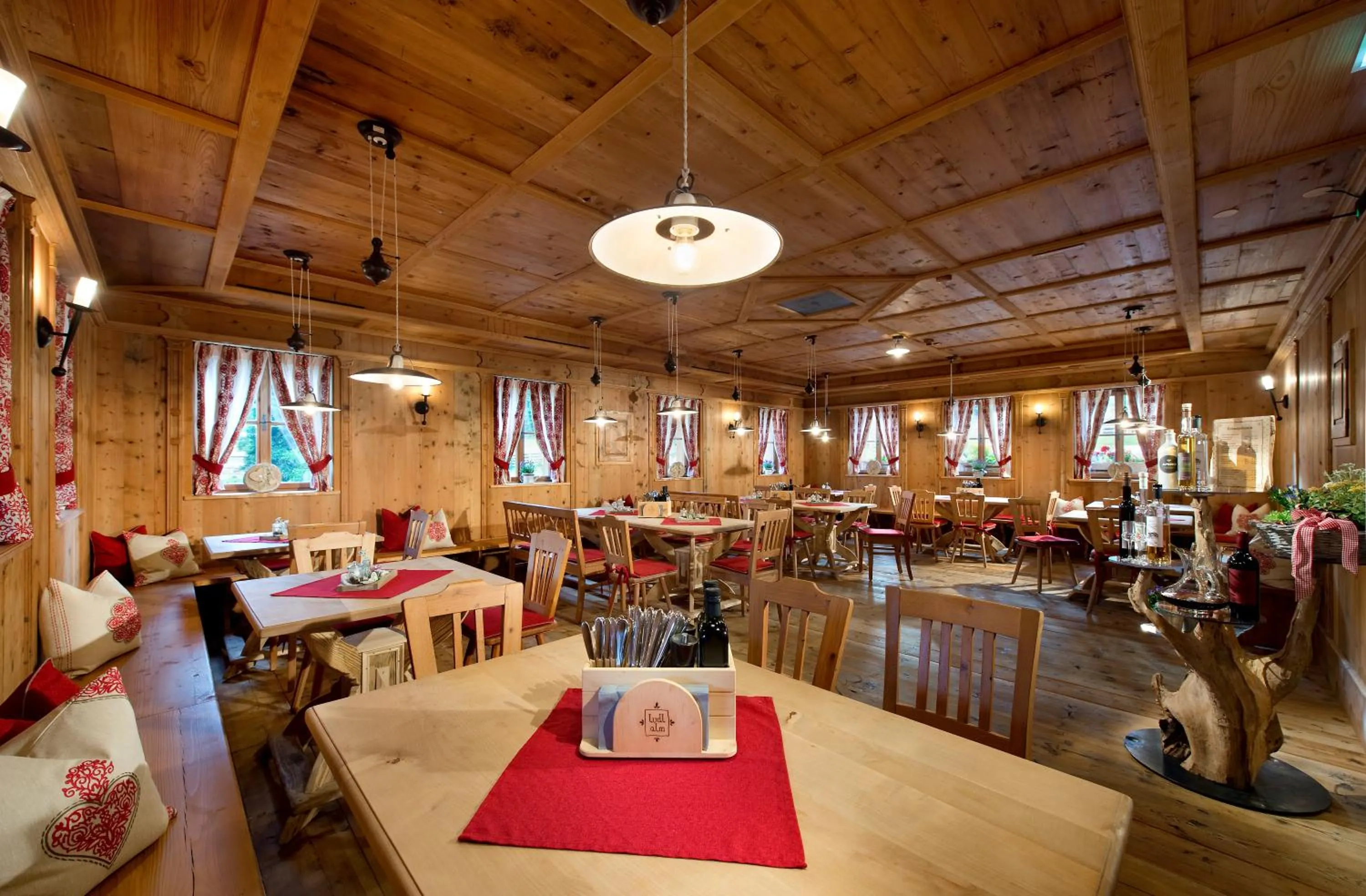 Restaurant/places to eat in Ludlalm am Prebersee