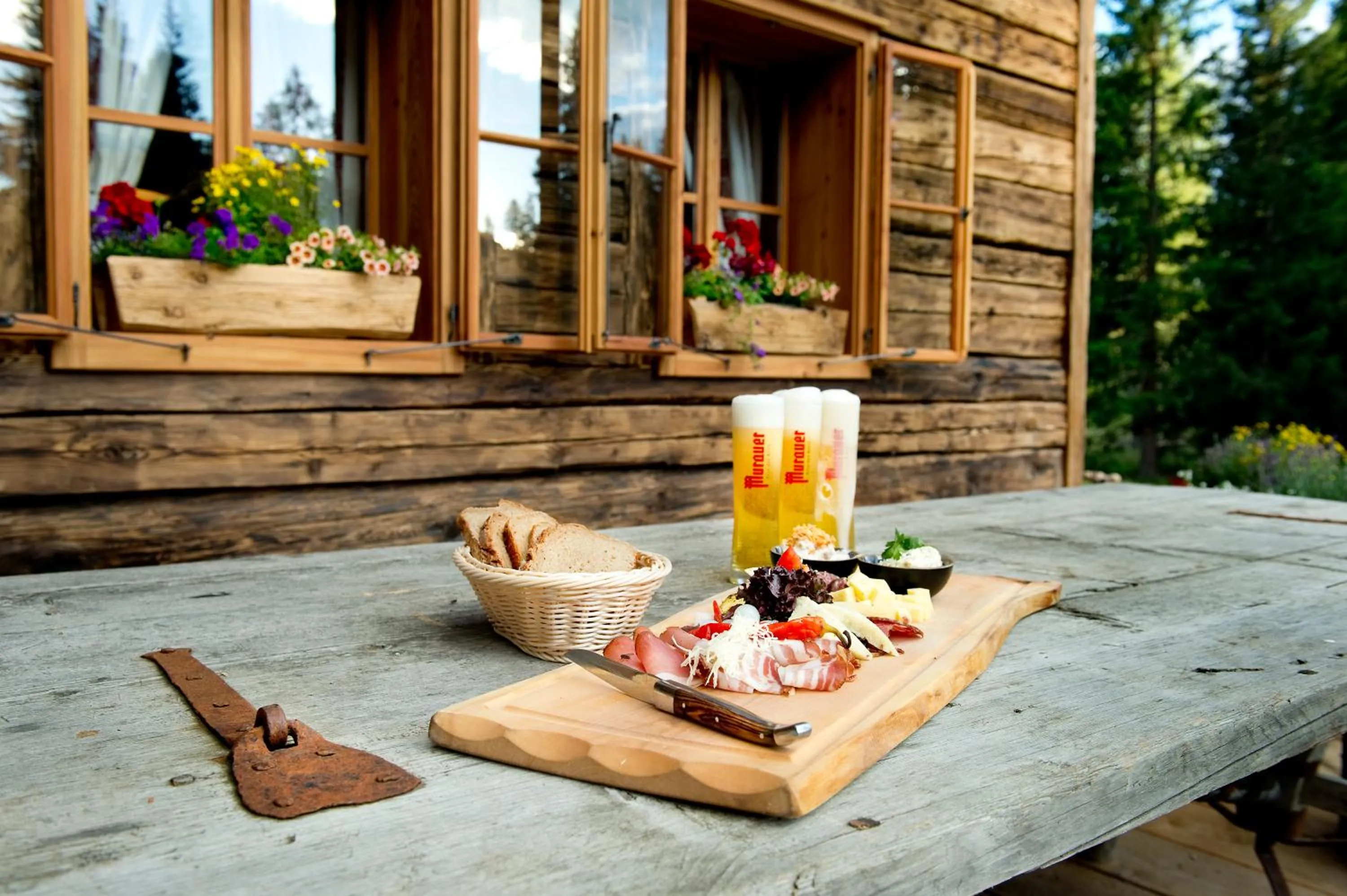 Restaurant/places to eat in Ludlalm am Prebersee