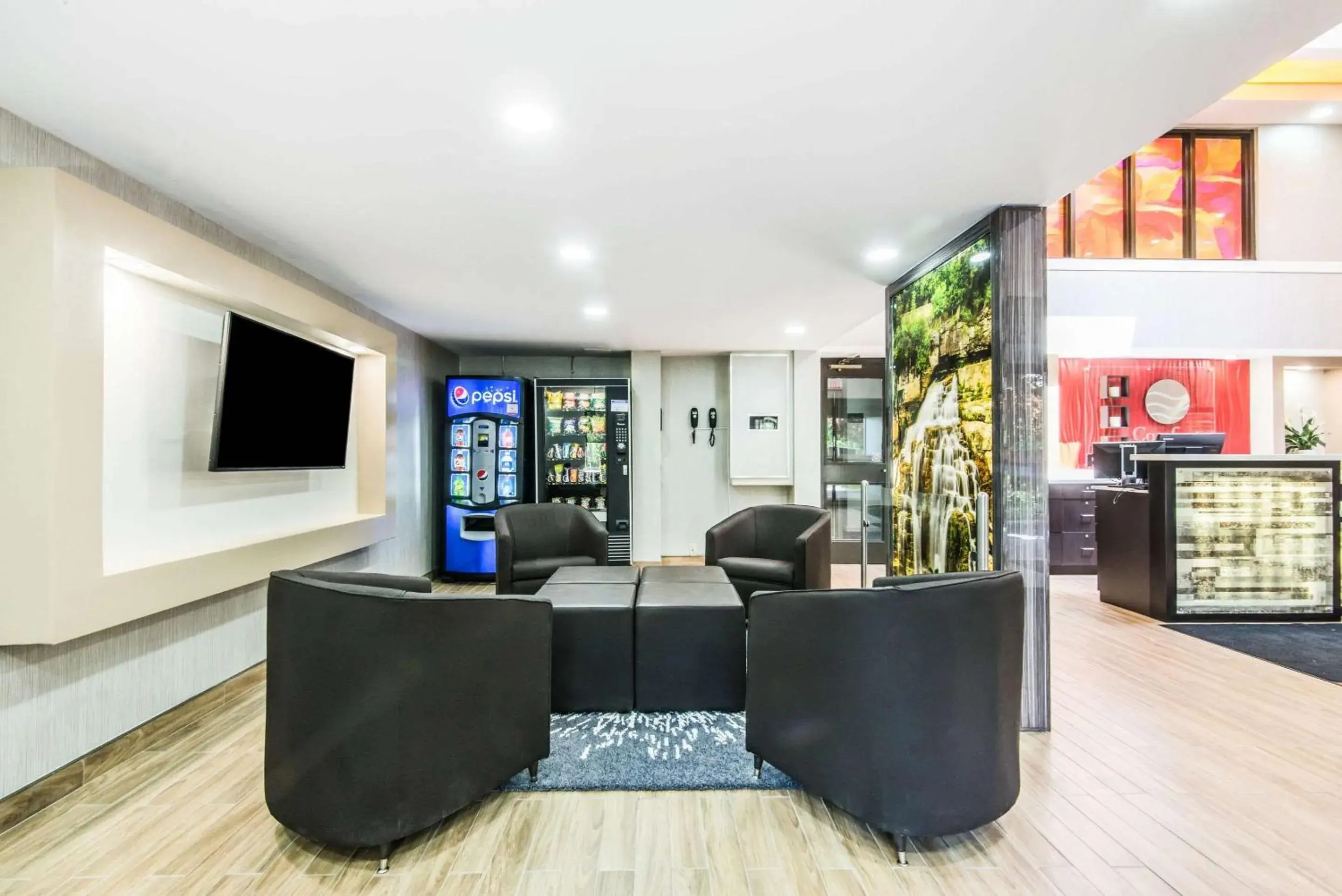 Lobby or reception in Comfort Inn Lobby or reception in Comfort Inn