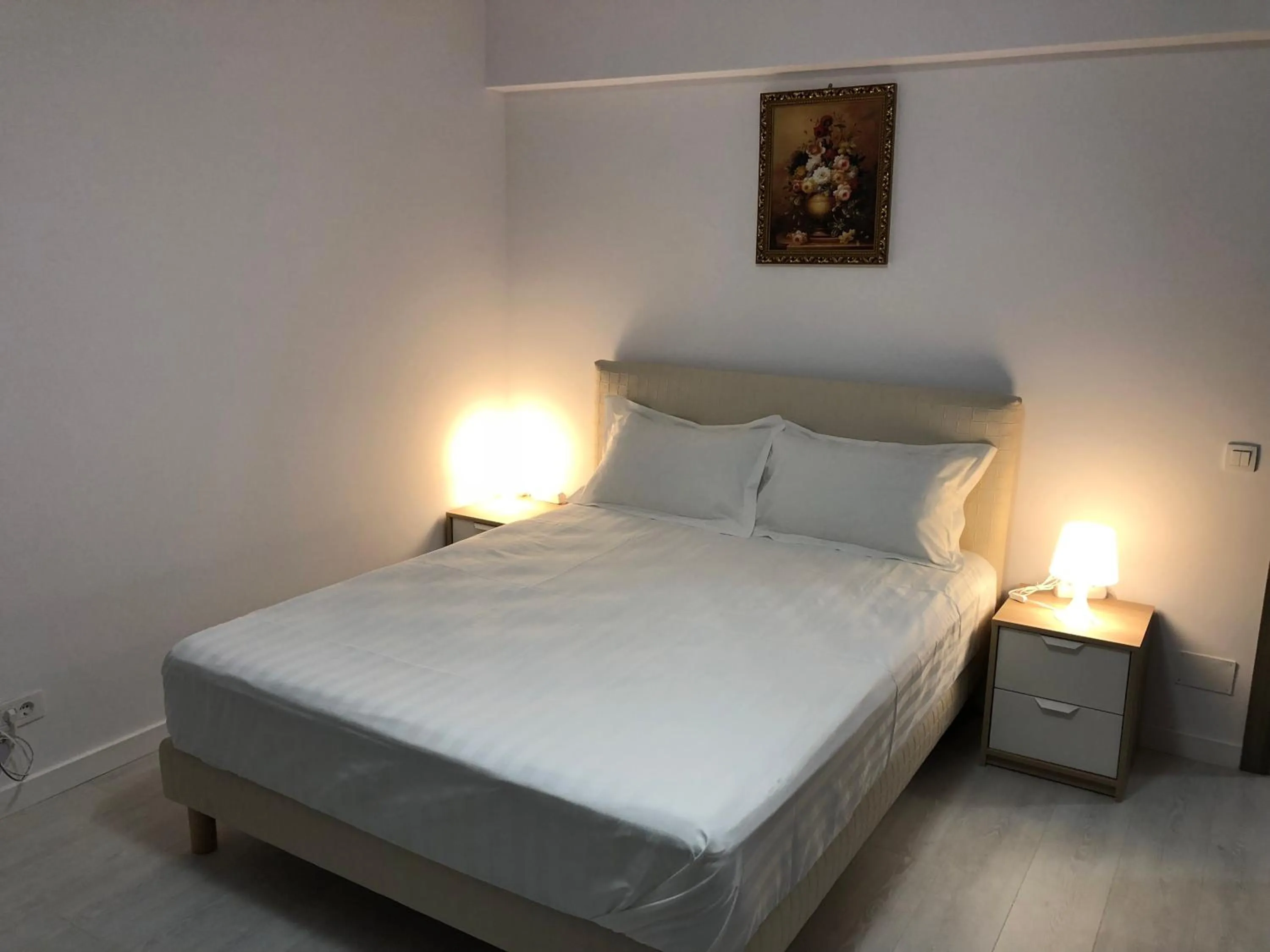 Bedroom, Bed in 21 Residence Apartments