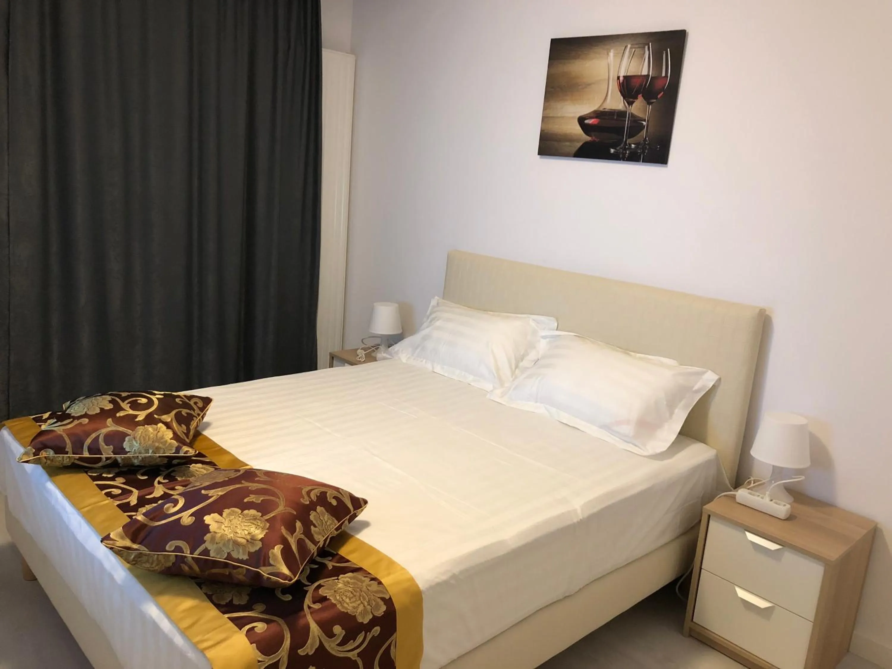 Bedroom, Bed in 21 Residence Apartments