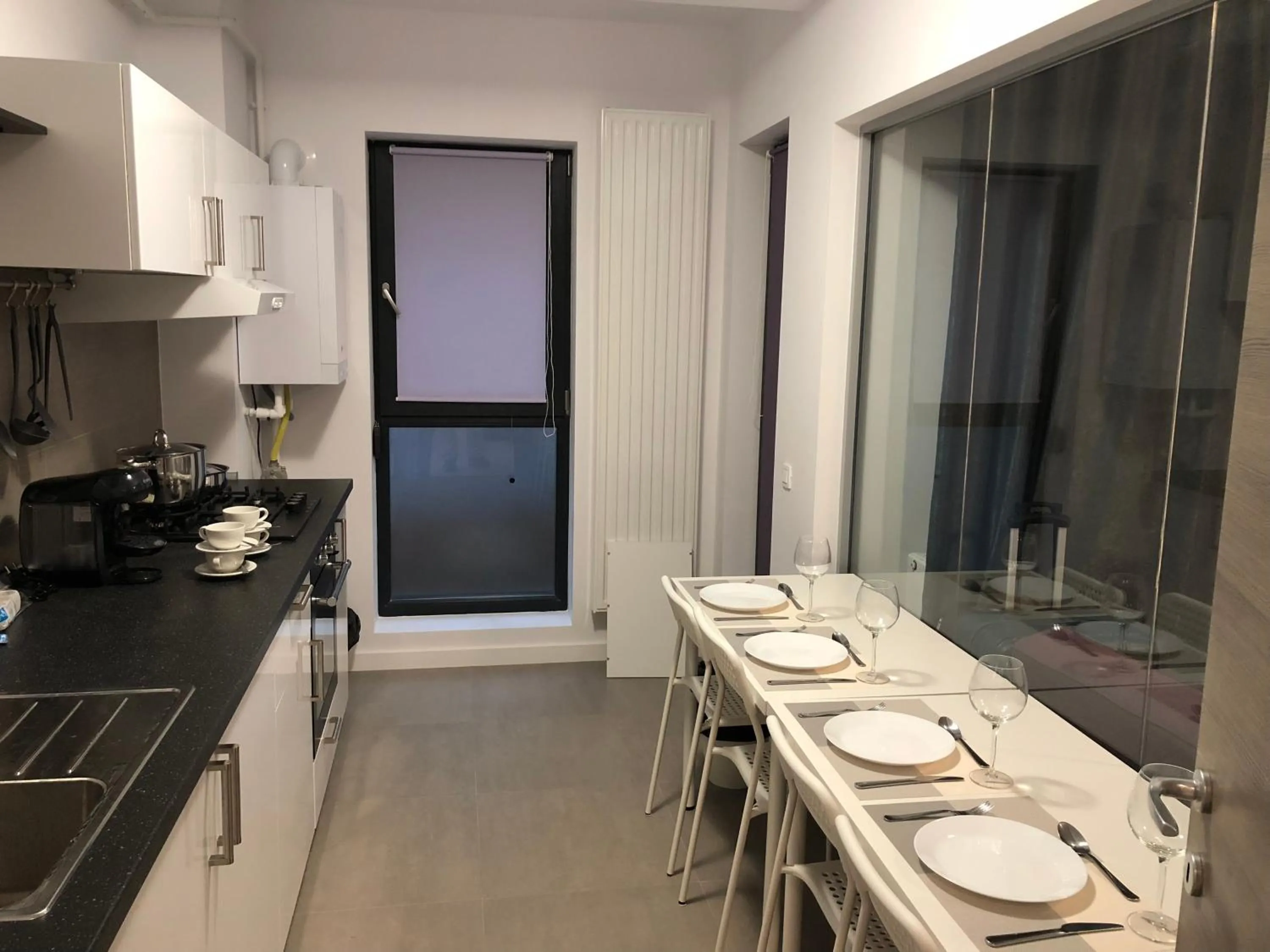 Kitchen or kitchenette in 21 Residence Apartments