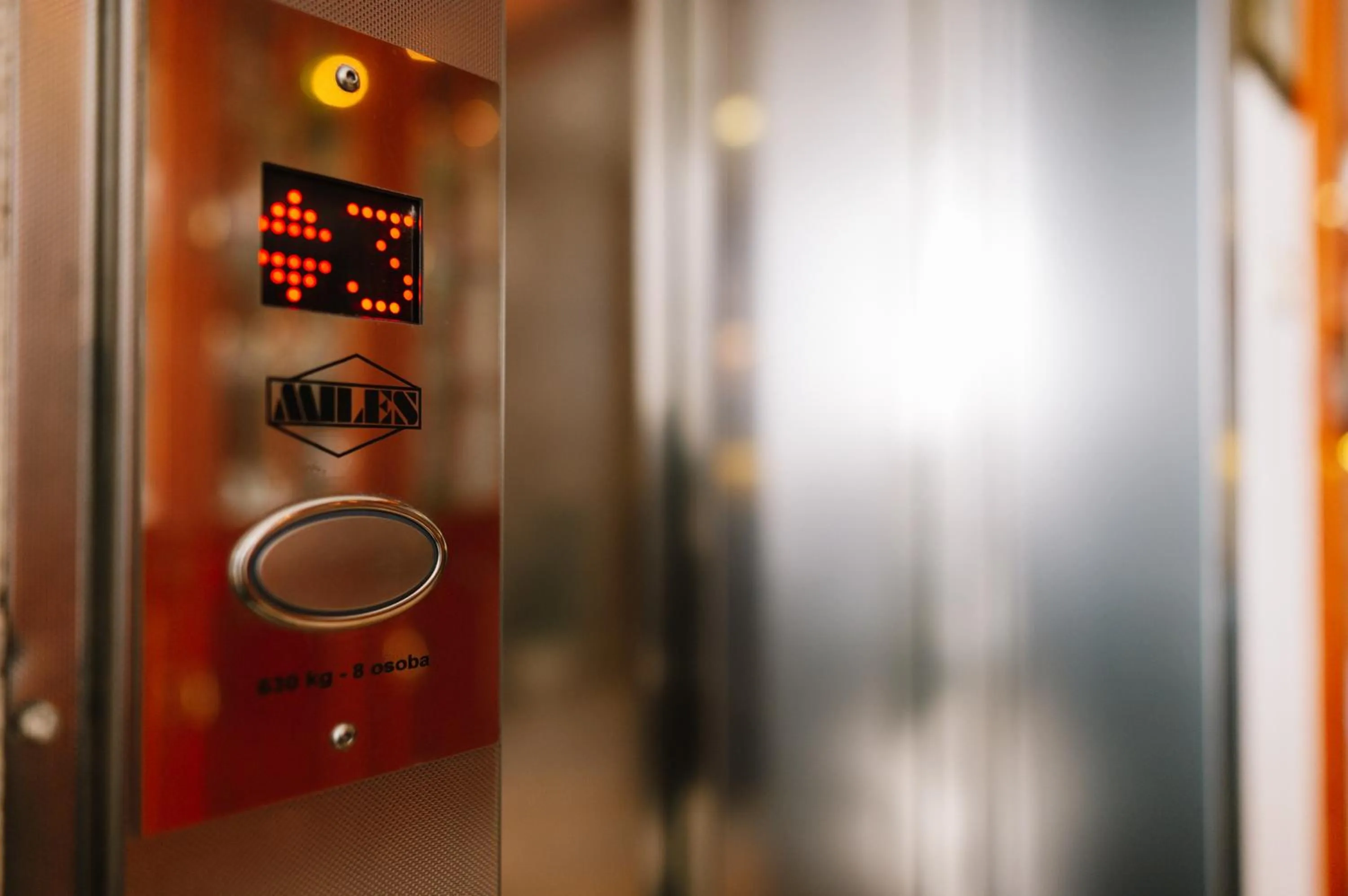 elevator in Irish House Međugorje