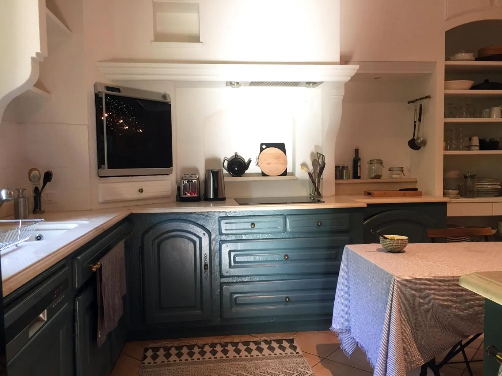 Kitchen or kitchenette in Serendip