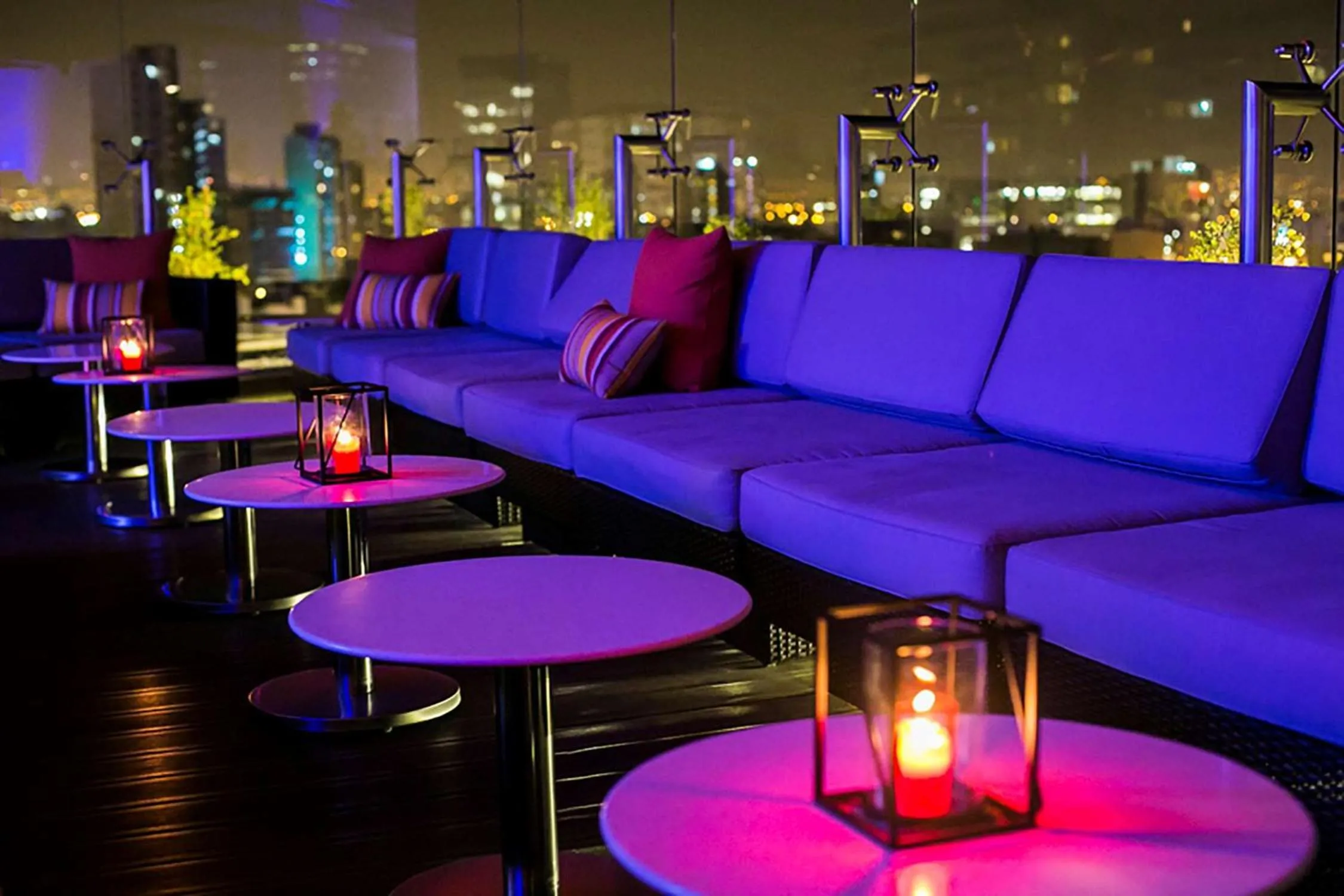 Lounge or bar in Hilton Lima Miraflores