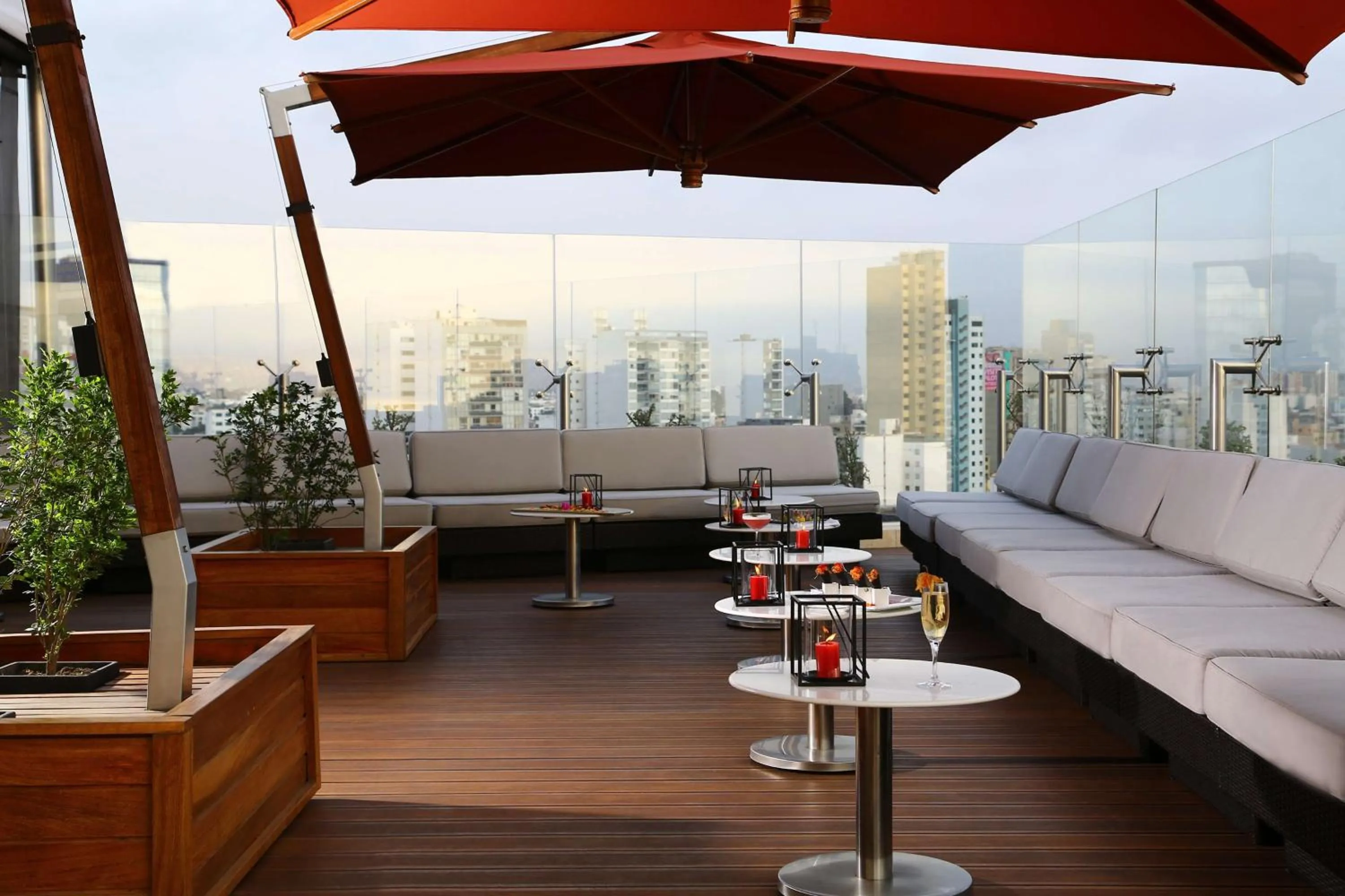 Lounge or bar in Hilton Lima Miraflores