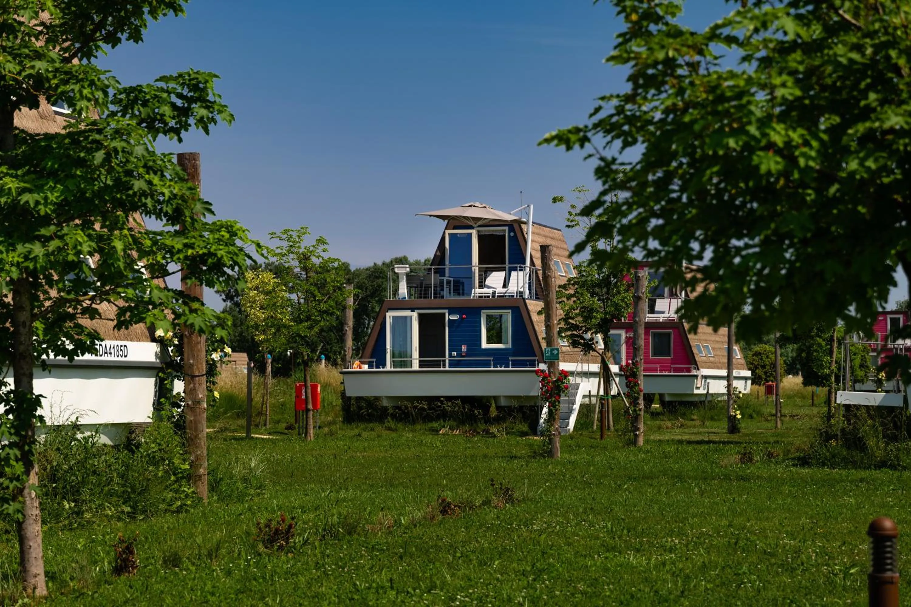 Property building in Marina Azzurra Resort