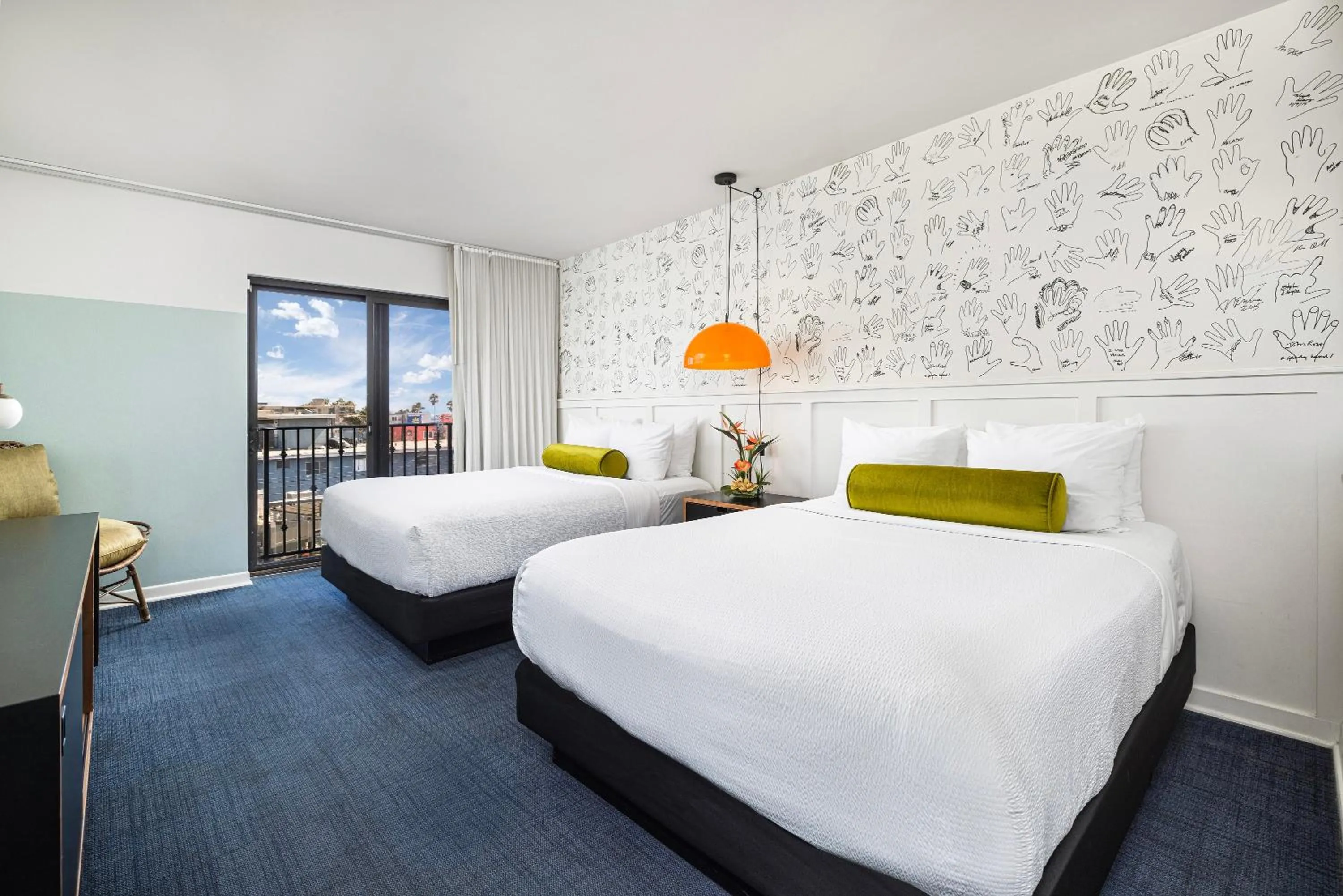 Bed in Hotel Erwin Venice Beach