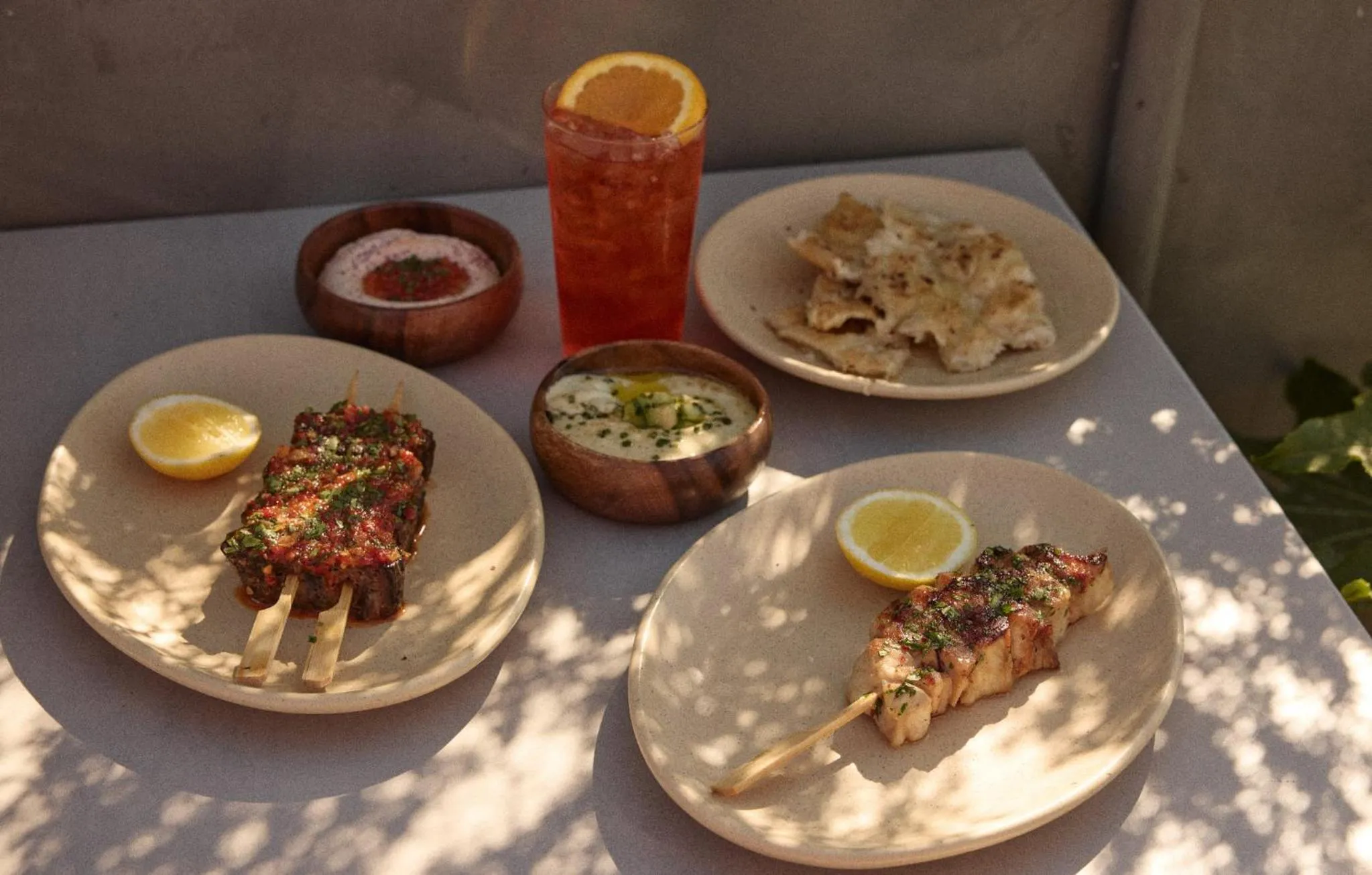 Restaurant/places to eat in Hotel Erwin Venice Beach