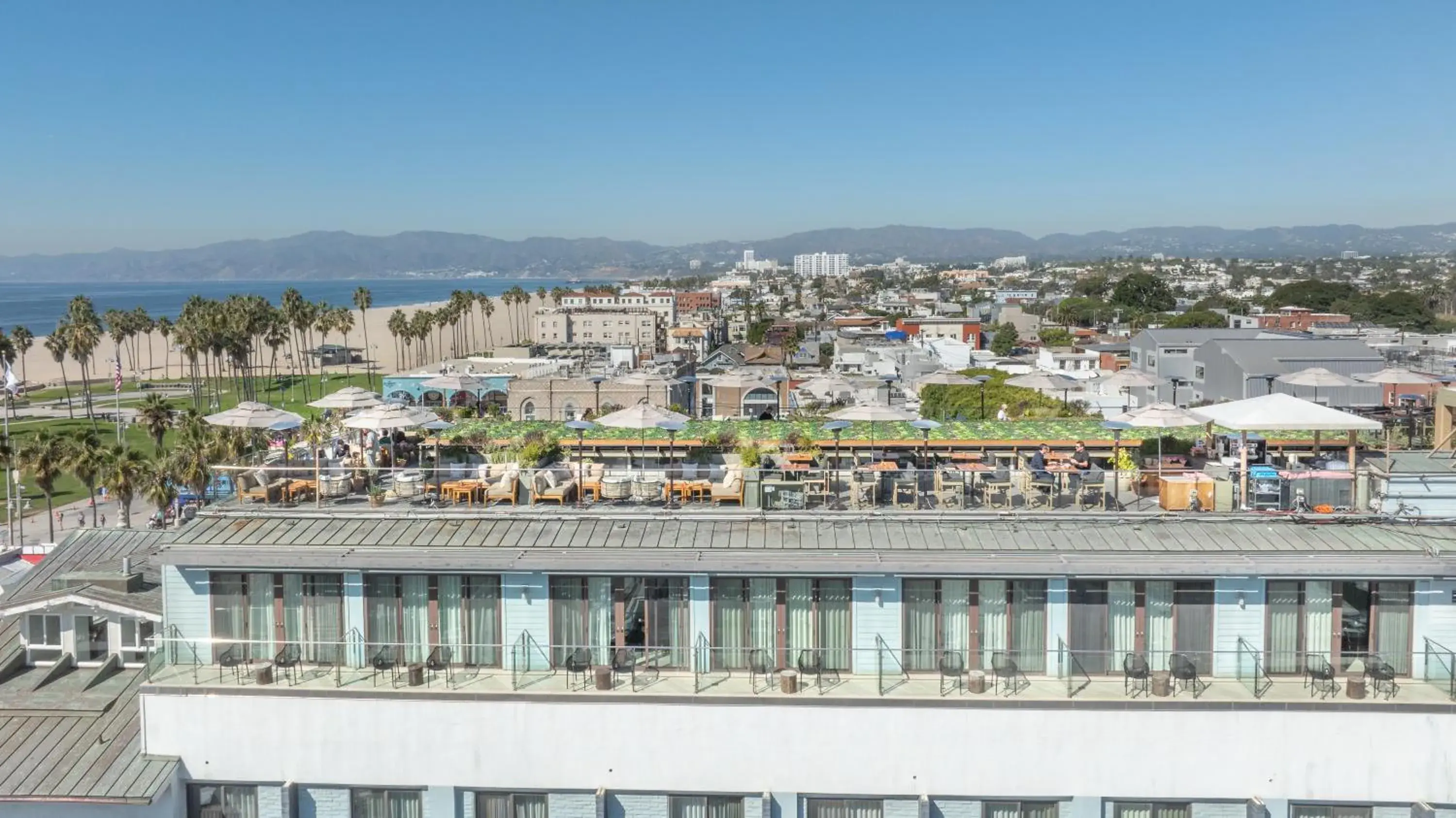 Property building in Hotel Erwin Venice Beach Property building in Hotel Erwin Venice Beach
