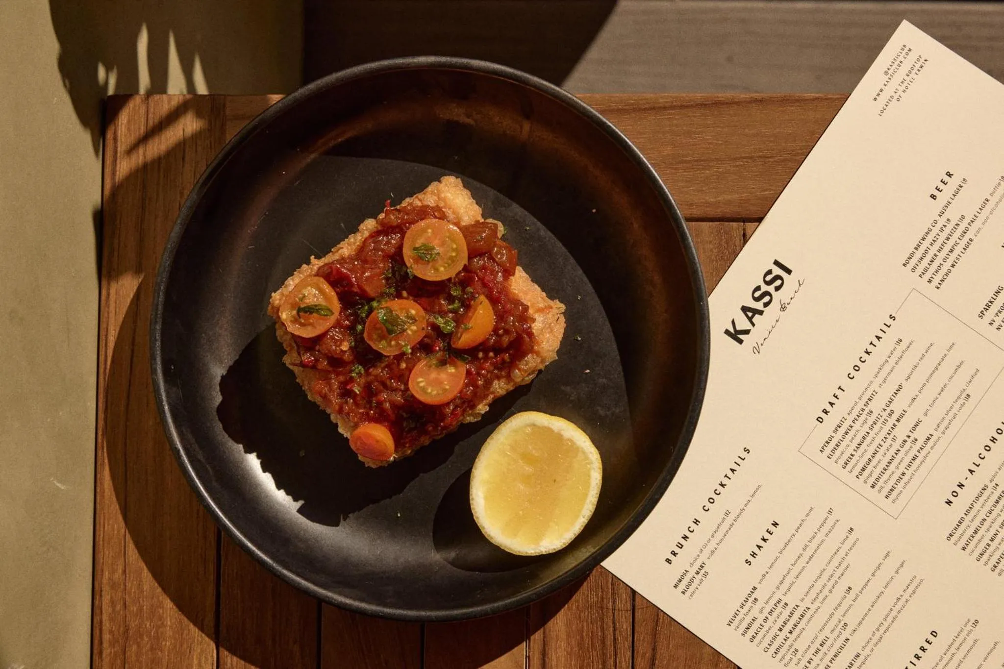 Restaurant/places to eat in Hotel Erwin Venice Beach